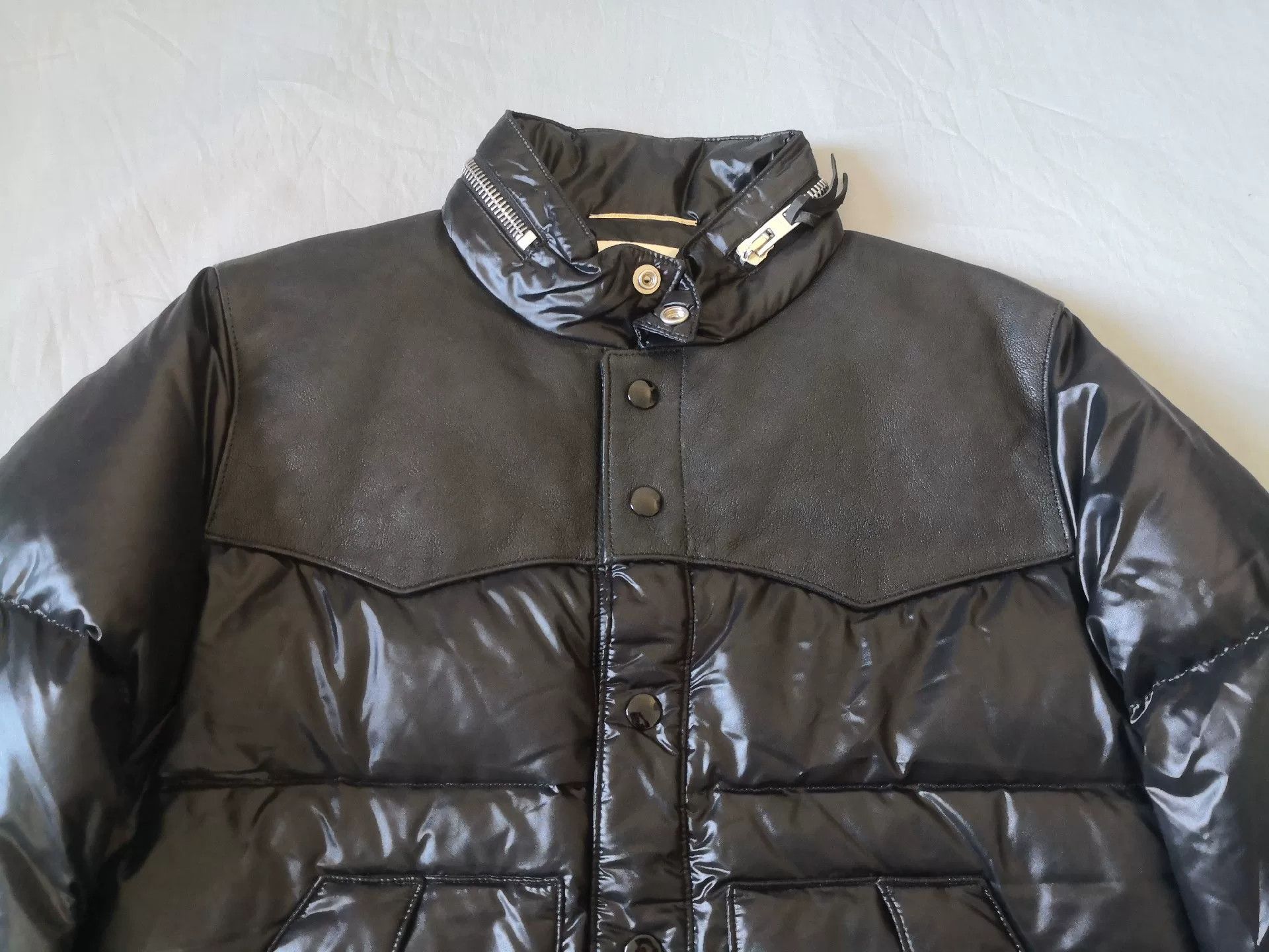 Saint Laurent Paris Saint Laurent Black Shiny Puffer Jacket Size US S / EU 44-46 / 1 - 4 Thumbnail