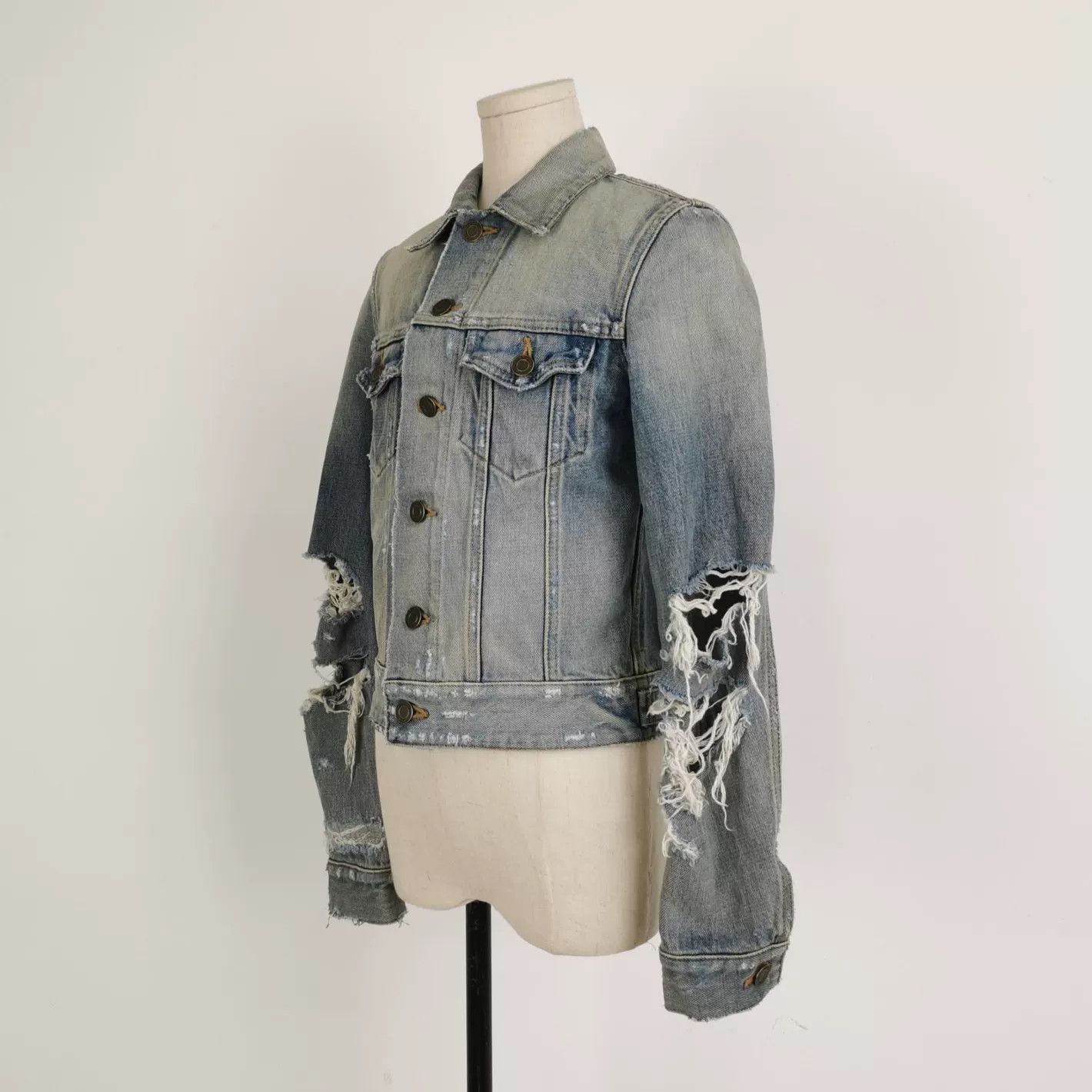 Saint Laurent Paris Saint Laurent Light Blue Denim Jacket Size XS / US 0-2 / IT 36-38 - 2 Thumbnail