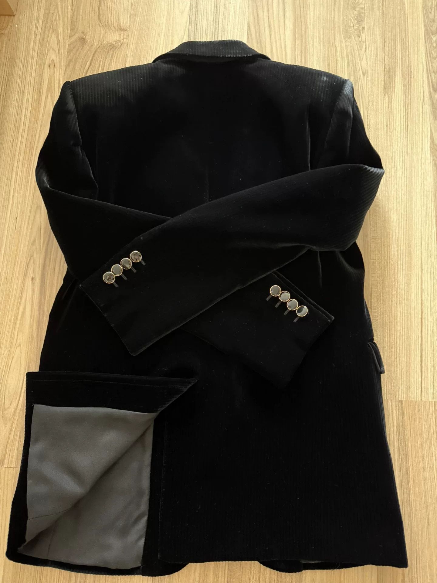Saint Laurent Paris Saint Laurent Black Velvet Smoking Blazer Size S / US 4 / IT 40 - 2 Thumbnail
