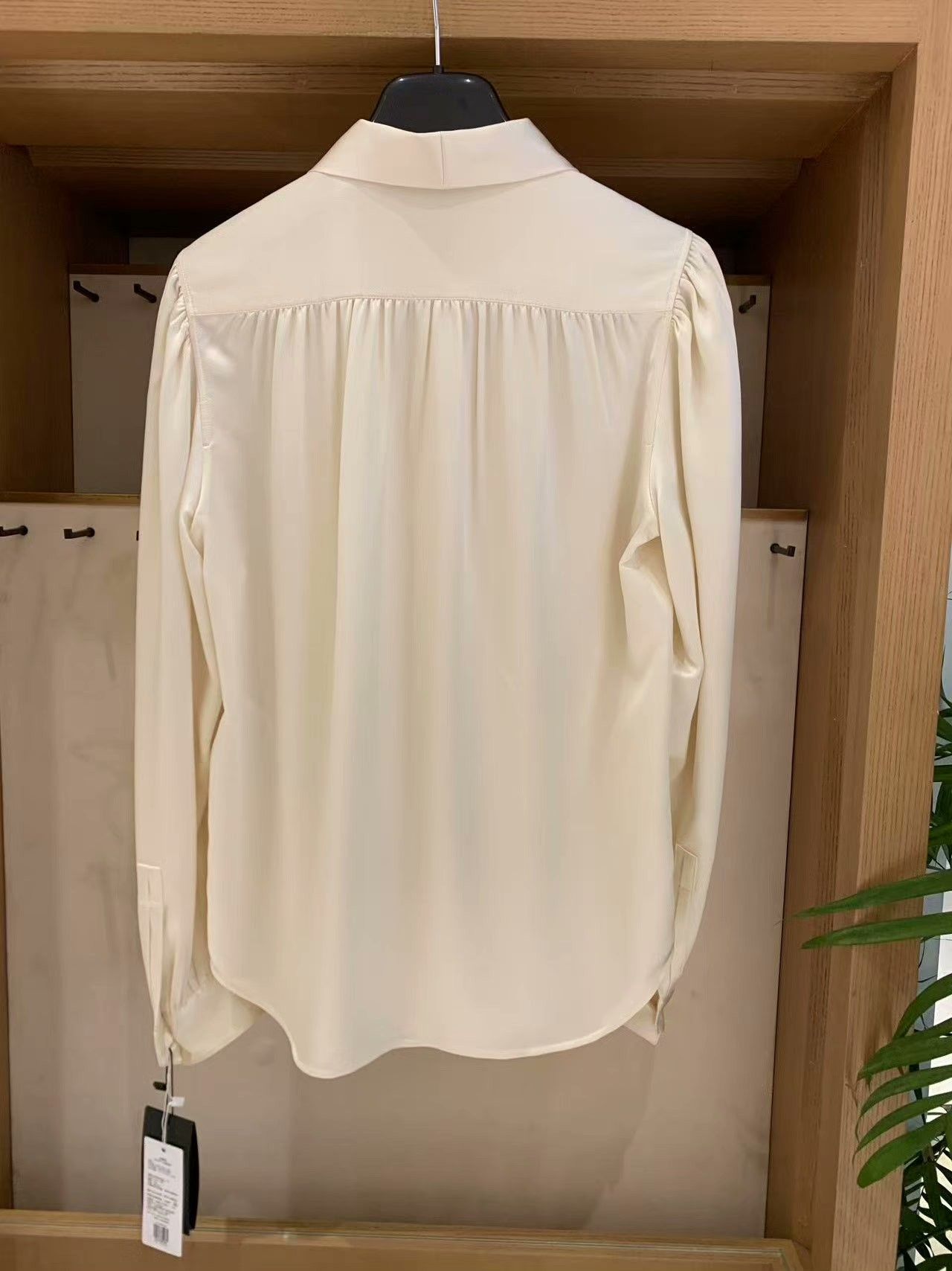 Saint Laurent Paris Saint Laurent Cream Silk Long-Sleeve Blouse Size S / US 4 / IT 40 - 4 Thumbnail