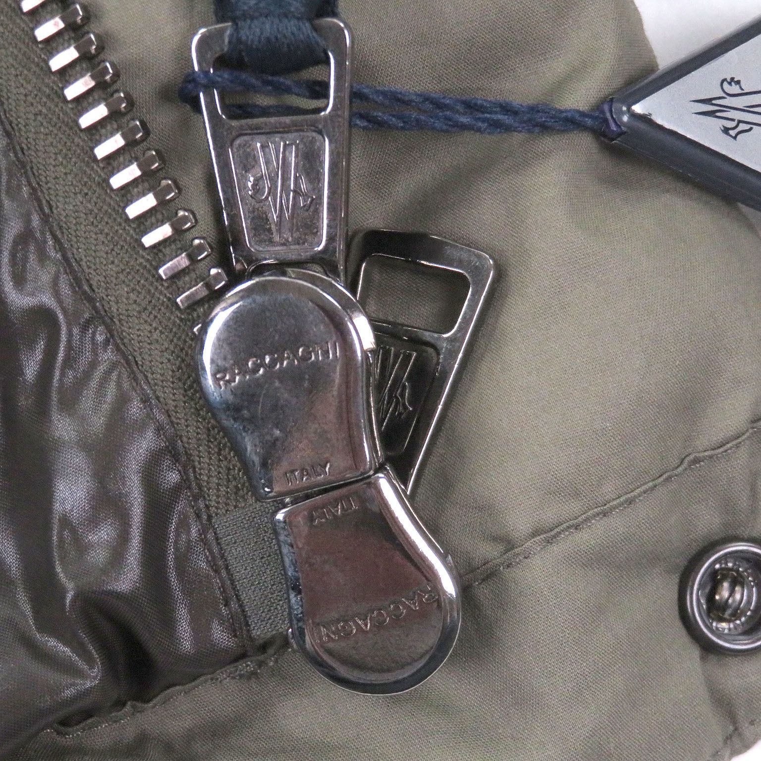 Moncler Moncler Moncler Aveillan Giubbotto Down Jacket Textile Outerwear DUTY FREE for USA Size ONE SIZE - 6 Thumbnail
