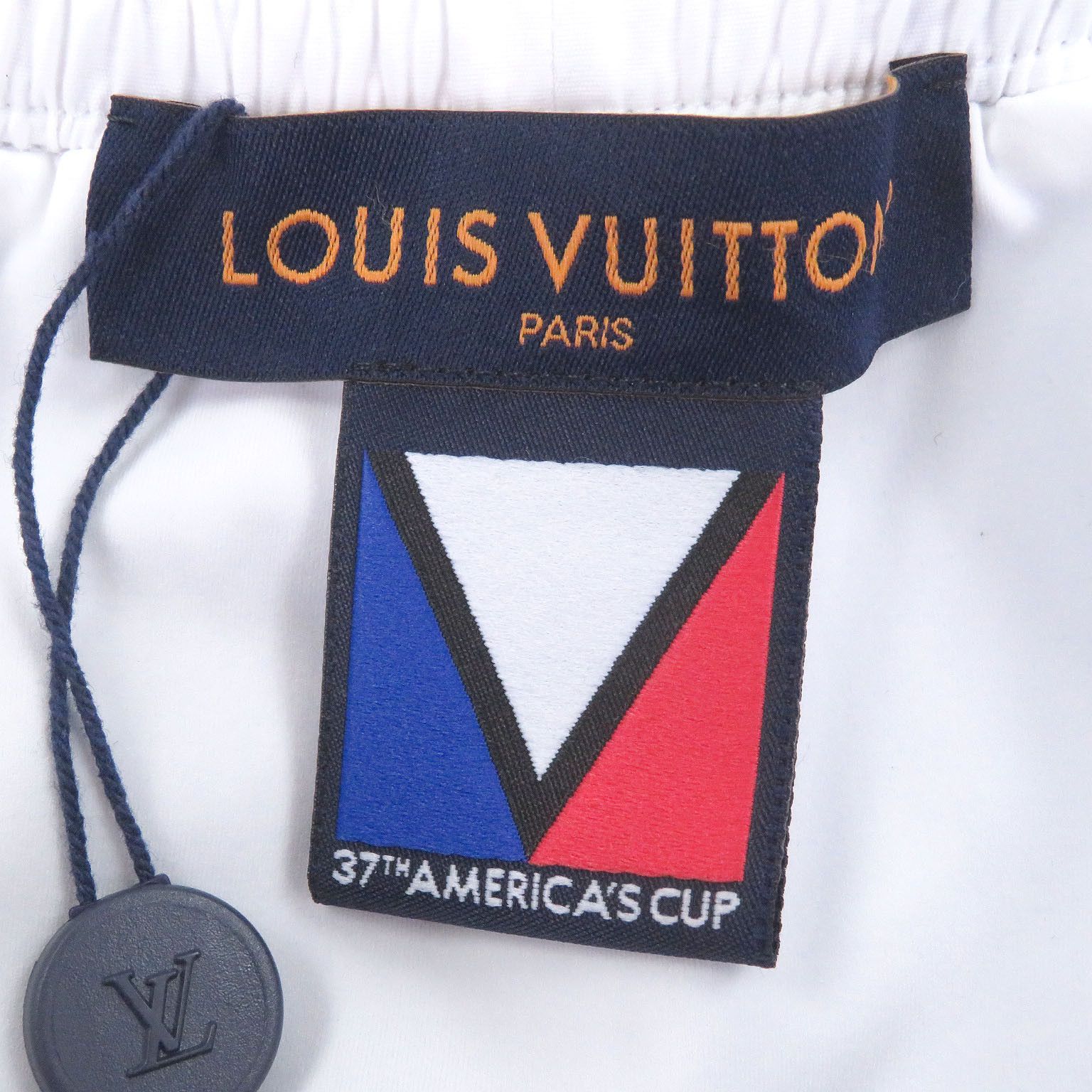 Louis Vuitton Louis Vuitton Louis Vuitton 37th Americas Cup Gaston V Swim Shorts Textile Shorts DUTY FREE for USA Size ONE SIZE - 6 Thumbnail