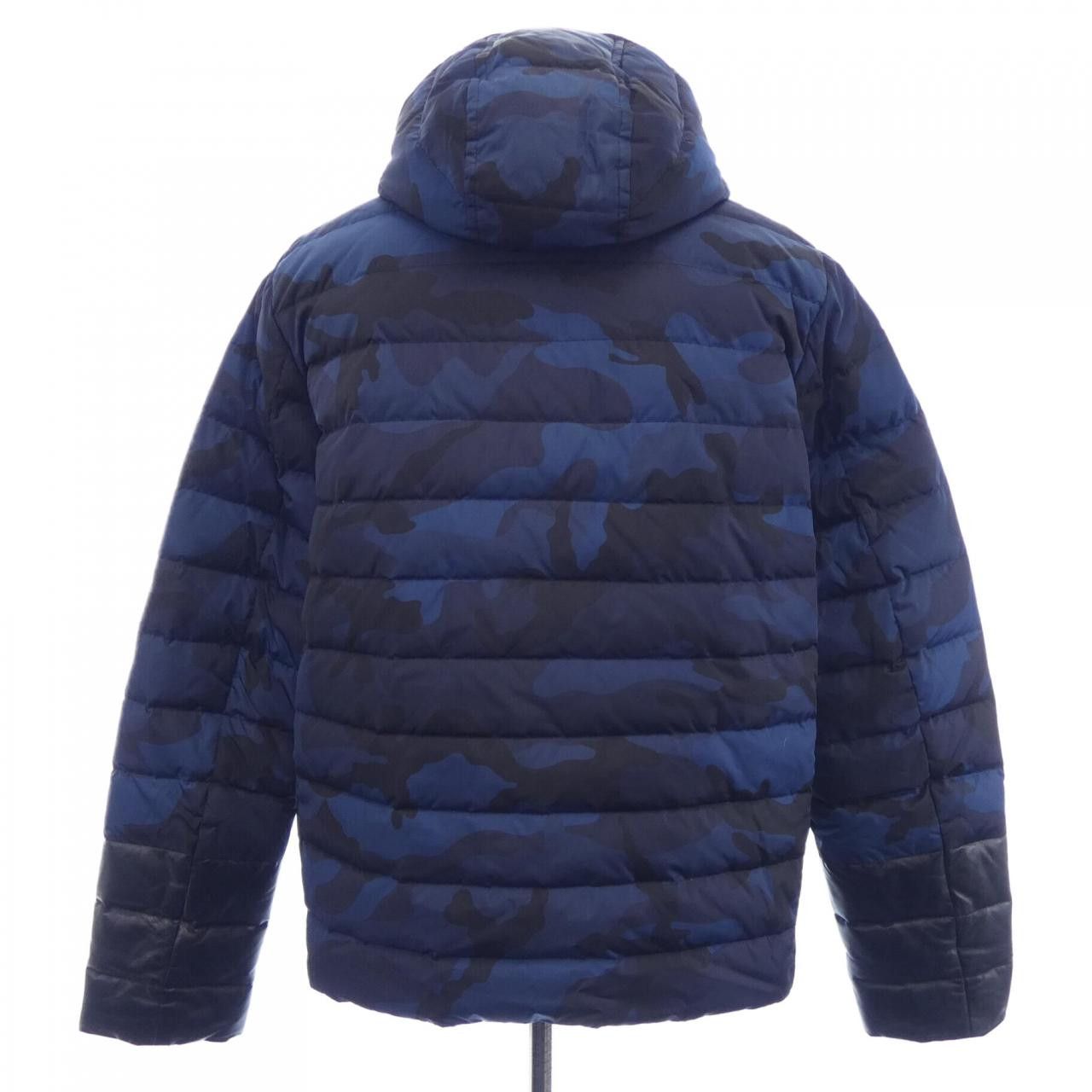 Valentino Valentino Valentino Down Jacket Others Outerwear HVA44H59 DUTY FREE for USA Size ONE SIZE - 2 Thumbnail