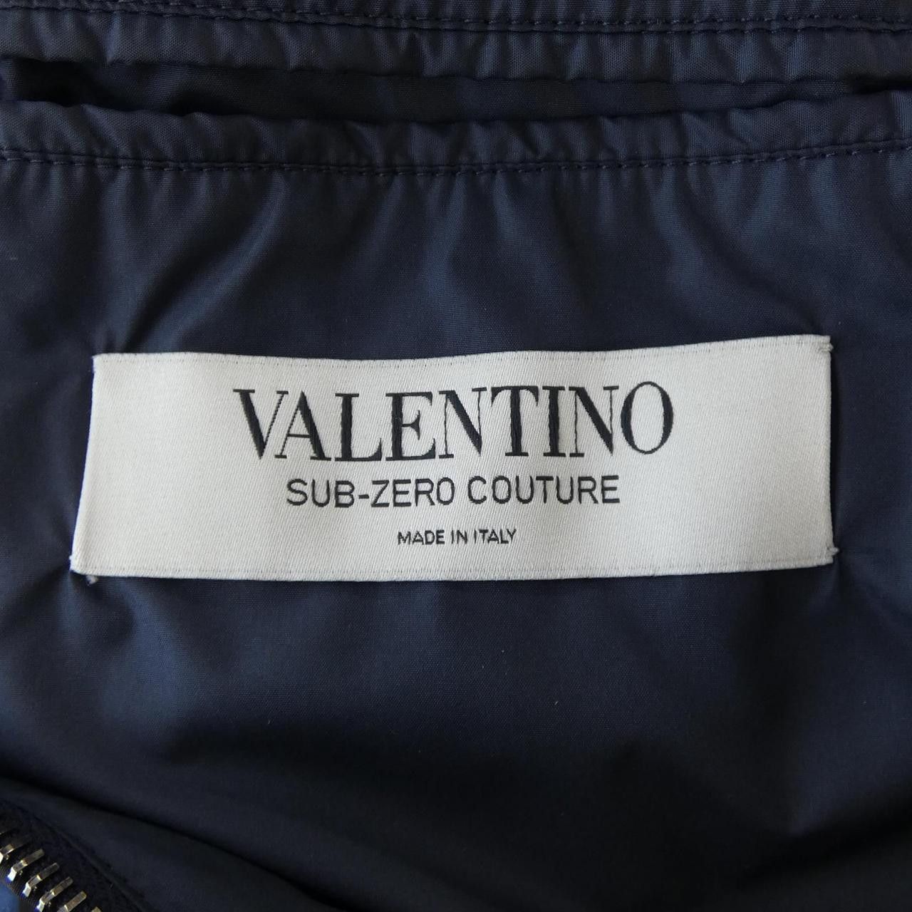 Valentino Valentino Valentino Down Jacket Others Outerwear HVA44H59 DUTY FREE for USA Size ONE SIZE - 5 Thumbnail