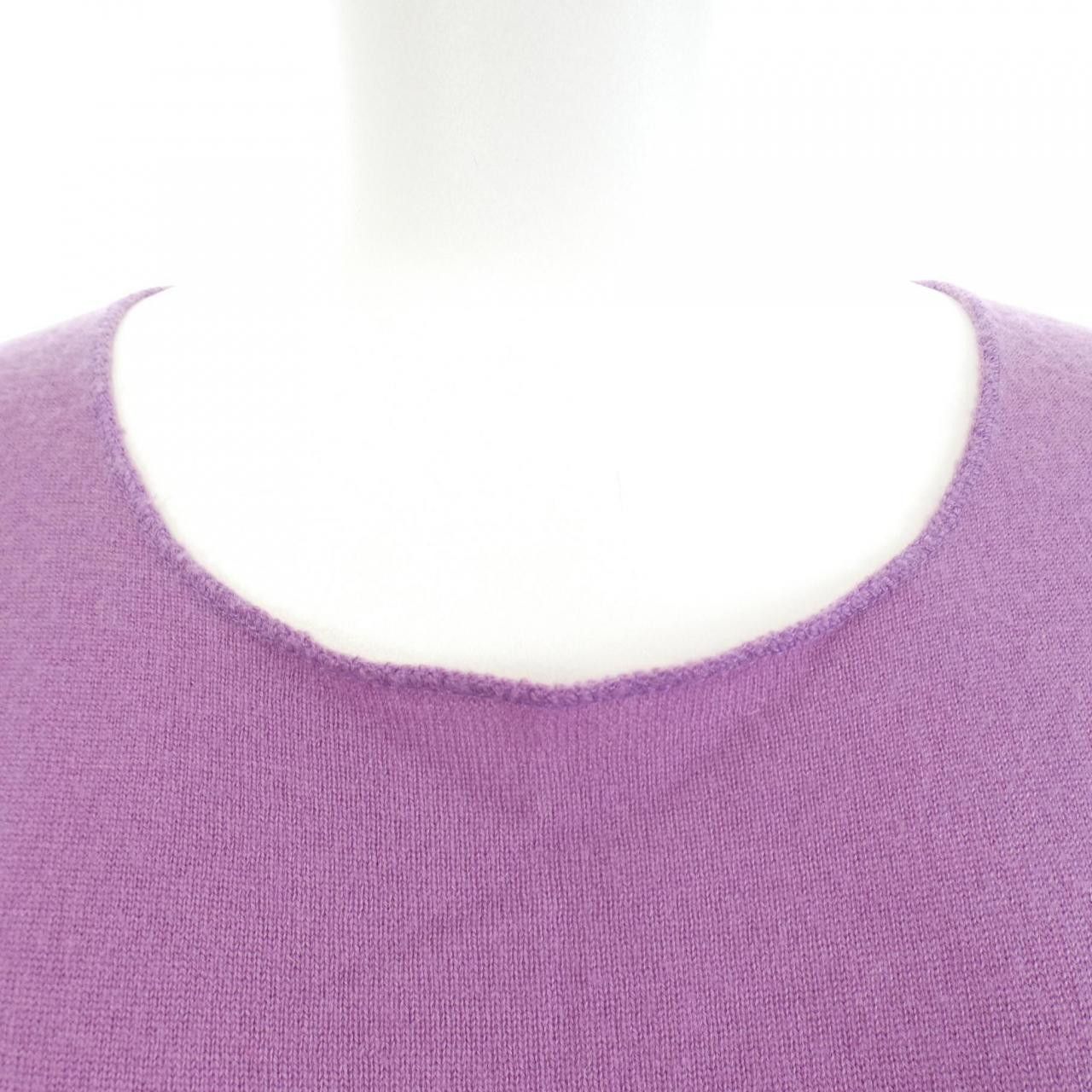 Chanel Chanel Chanel 100 Percent Cashmere Knitwear Textile Tops P15857V00778 00A DUTY FREE for USA Size ONE SIZE - 5 Thumbnail
