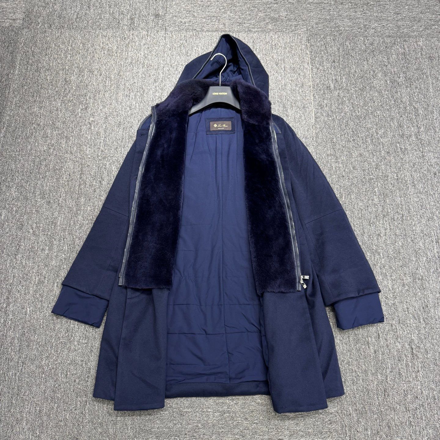 Loro Piana Blue Hooded Long Coat Size M Size US M / EU 48-50 / 2 - 2 Thumbnail
