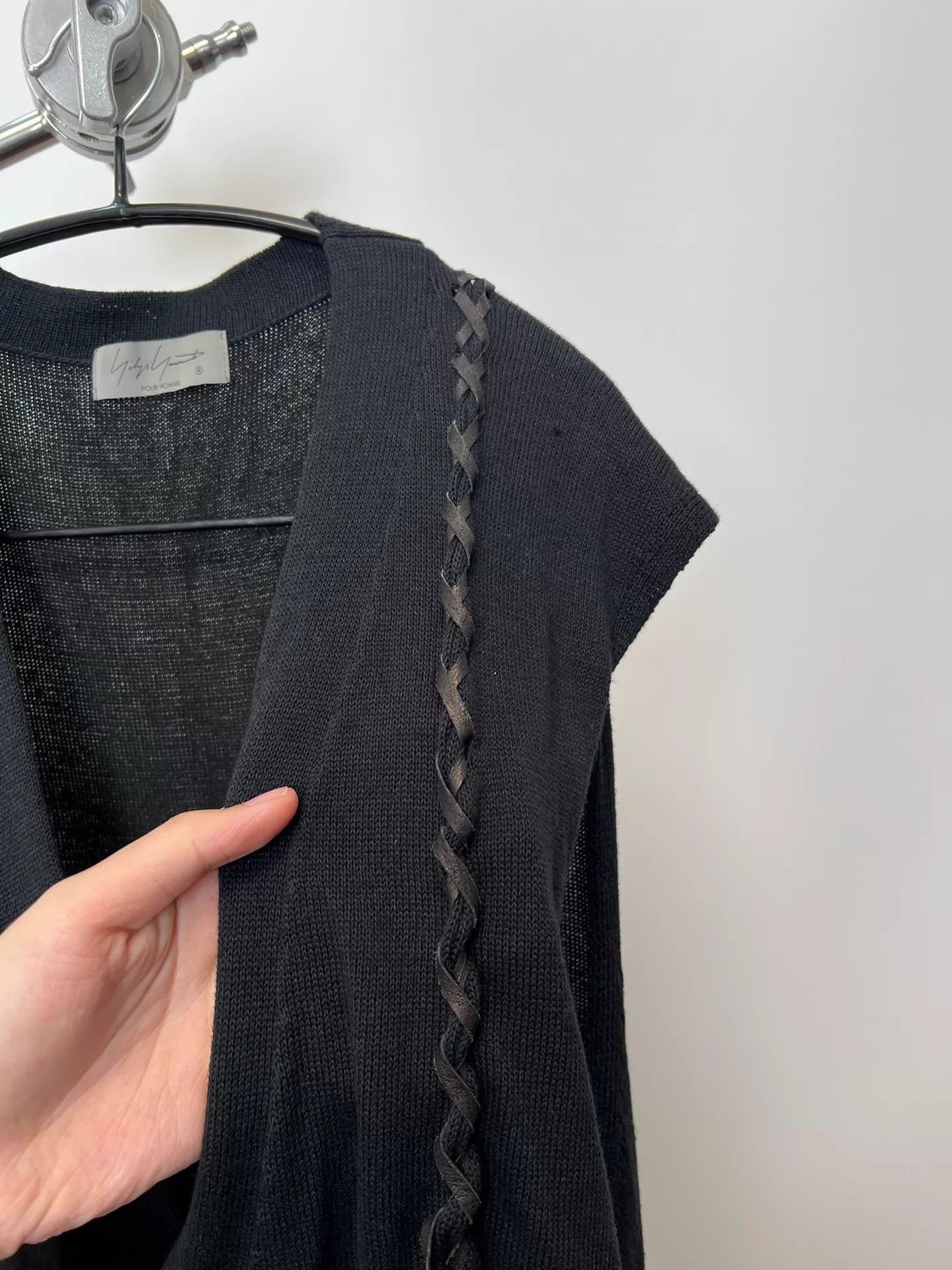 Yohji Yamamoto Black Sleeveless Button-Front Cardigan with Braided Accents Size US L / EU 52-54 / 3 - 4 Thumbnail