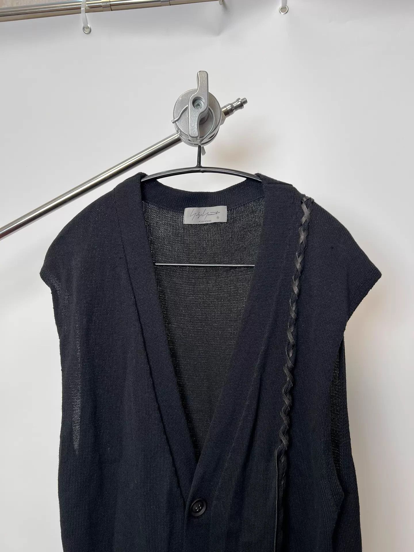 Yohji Yamamoto Black Sleeveless Button-Front Cardigan with Braided Accents Size US L / EU 52-54 / 3 - 3 Thumbnail