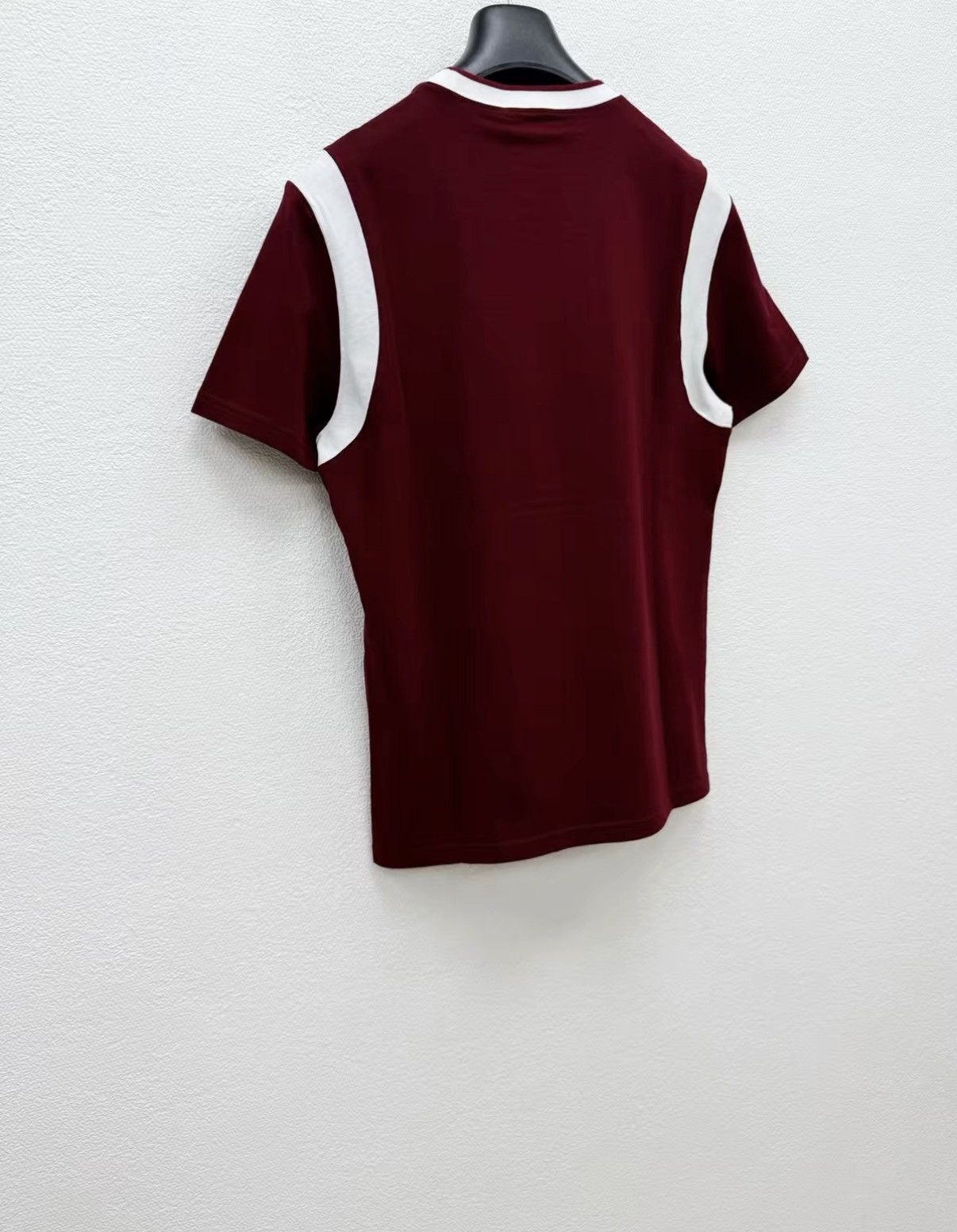 Gucci Red Short Sleeve University Print Shirt Size US S / EU 44-46 / 1 - 4 Thumbnail