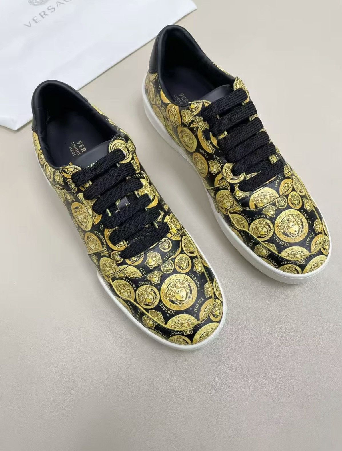 Versace Yellow Printed Low-Top Sneakers Size 9.5 Size US 9.5 / EU 42-43 - 2 Thumbnail
