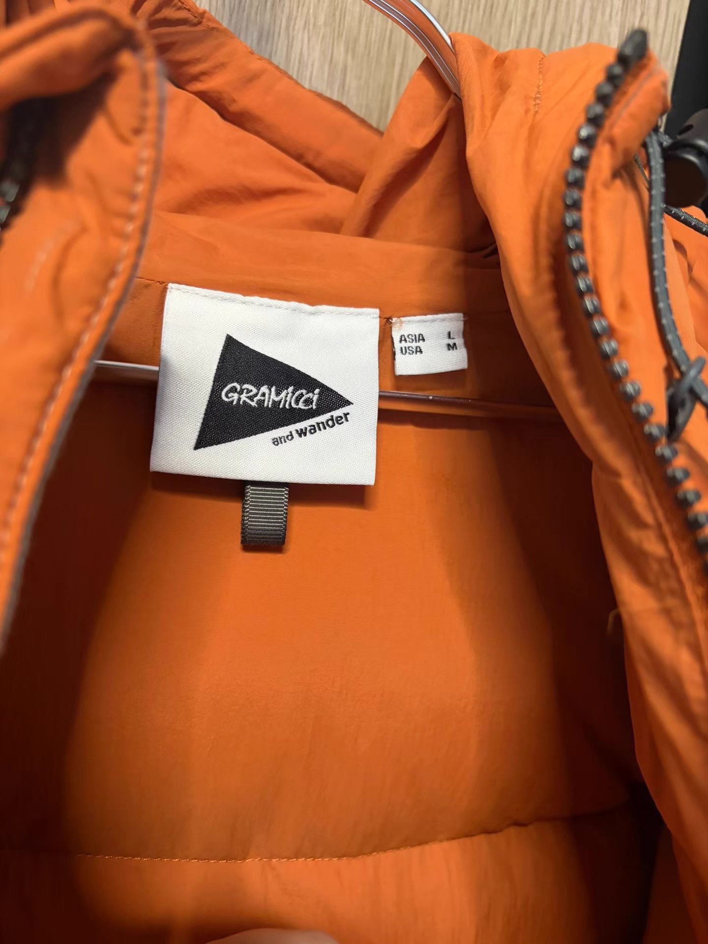 And Wander Orange Puffy Hooded Jacket Size US L / EU 52-54 / 3 - 3 Thumbnail