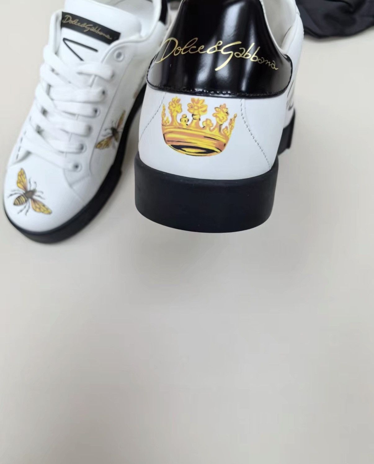 Dolce & Gabbana White Lowtop Sneakers with Bee & Heart Designs Size US 9.5 / EU 42-43 - 4 Thumbnail