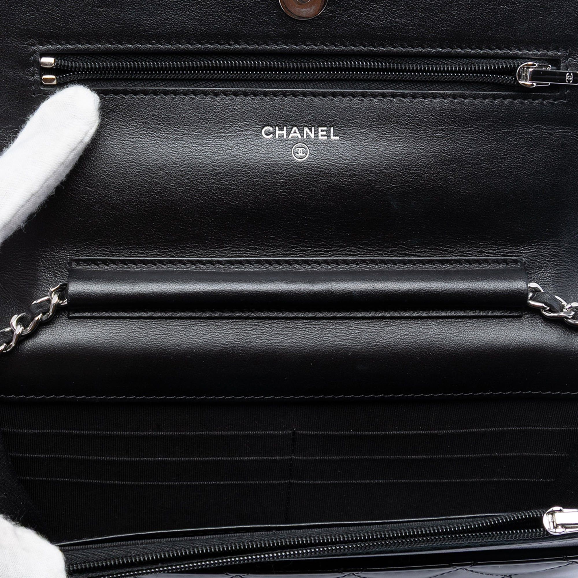 Chanel CC Bicolor Quilted Patent Wallet on Chain Size ONE SIZE - 4 Thumbnail