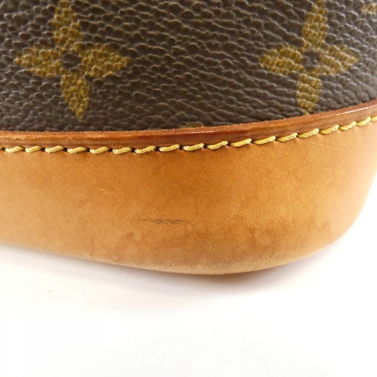 Louis Vuitton Louis Vuitton Louis Vuitton Alma Monogram Bag Textile Handbag M51130 DUTY FREE for USA Size ONE SIZE - 4 Thumbnail