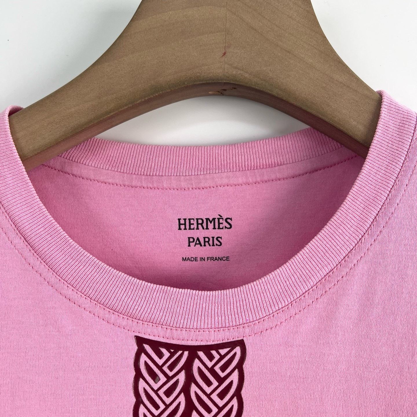 Hermes Hermès Saddle Buckle Guitar Print Pink T-shirt Size XS / US 0-2 / IT 36-38 - 5 Thumbnail