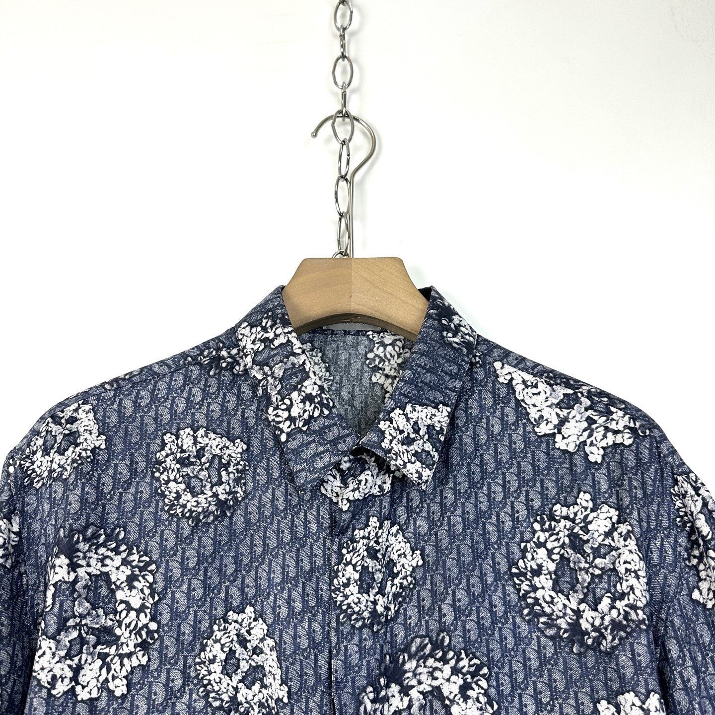 Dior DIOR x Denim Tears Silk Monogram Oversized Shirt Size US XL / EU 56 / 4 - 3 Thumbnail