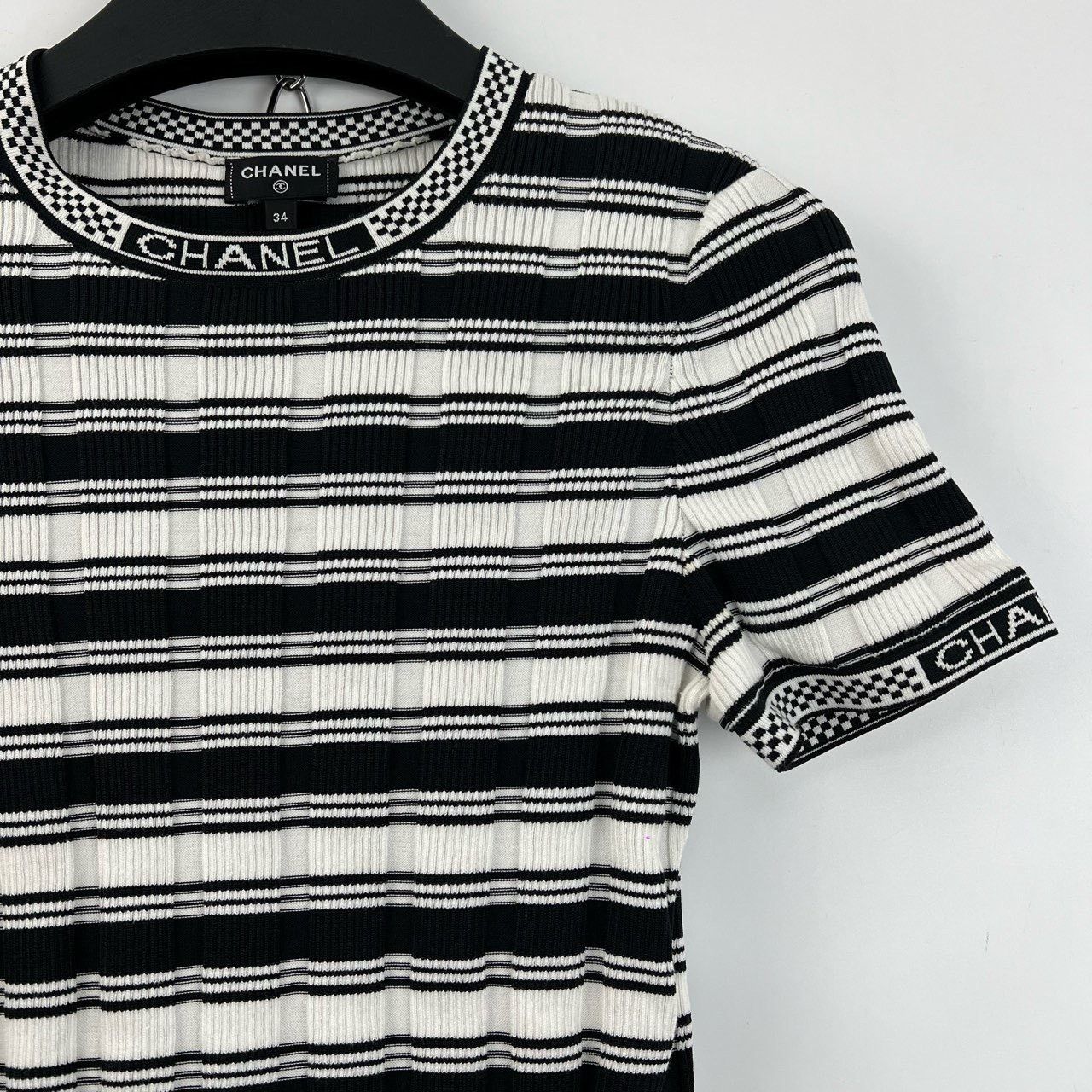 Chanel Chanel Classic Black White Stripe Knit Top Size XXS / US 00 / IT 34 - 6 Thumbnail