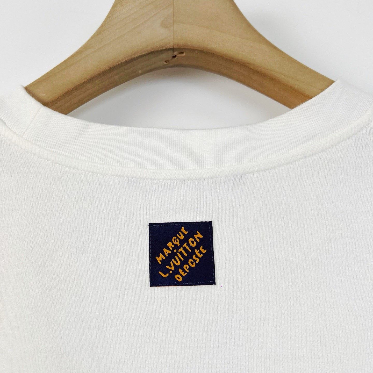 Louis Vuitton LV SS25 White Earth Flocked Print T-shirt Size M / US 6-8 / IT 42-44 - 7 Thumbnail