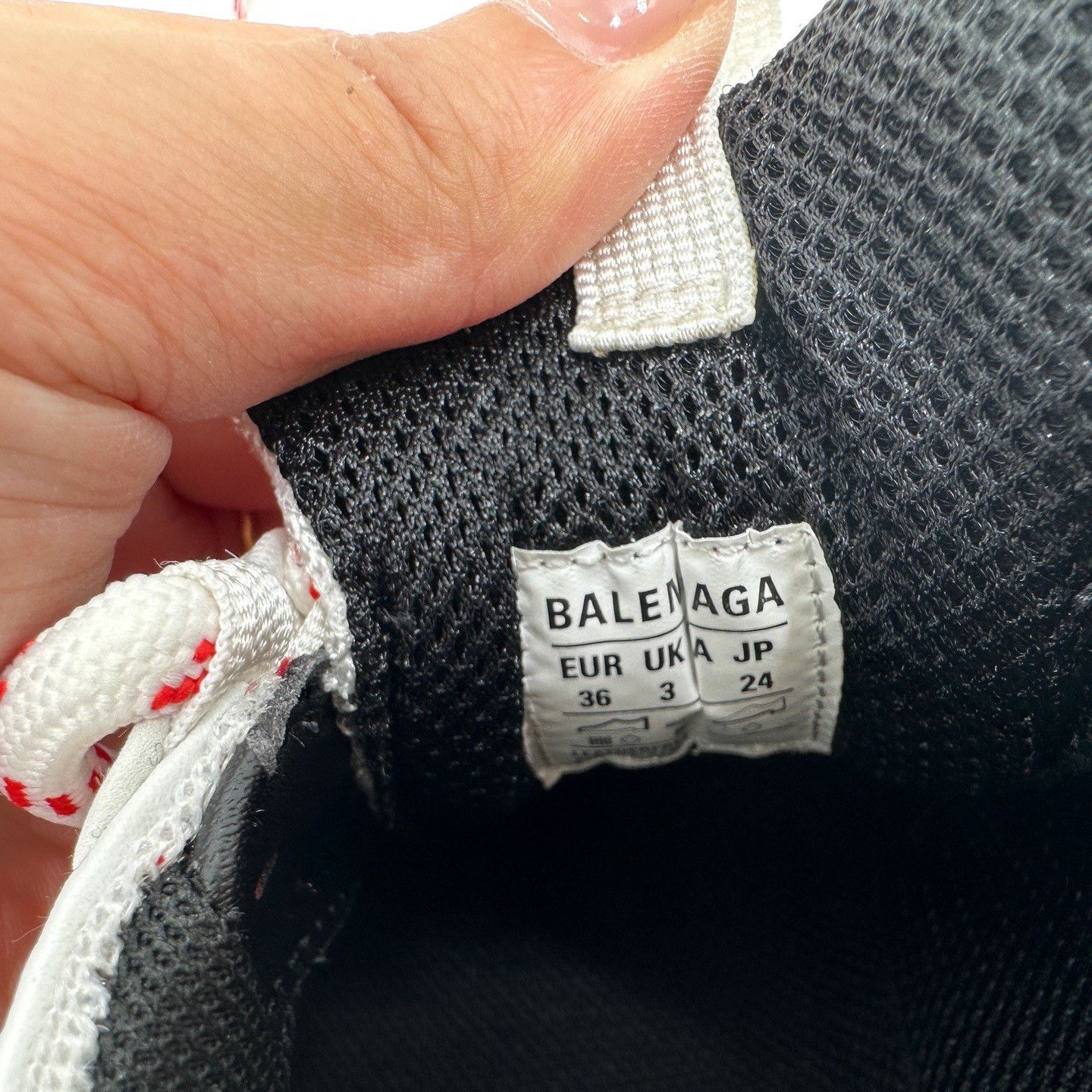 Balenciaga Balenciaga Triple Gray Red Women's Dad Shoes 36 Size US 5 / IT 35 - 7 Thumbnail