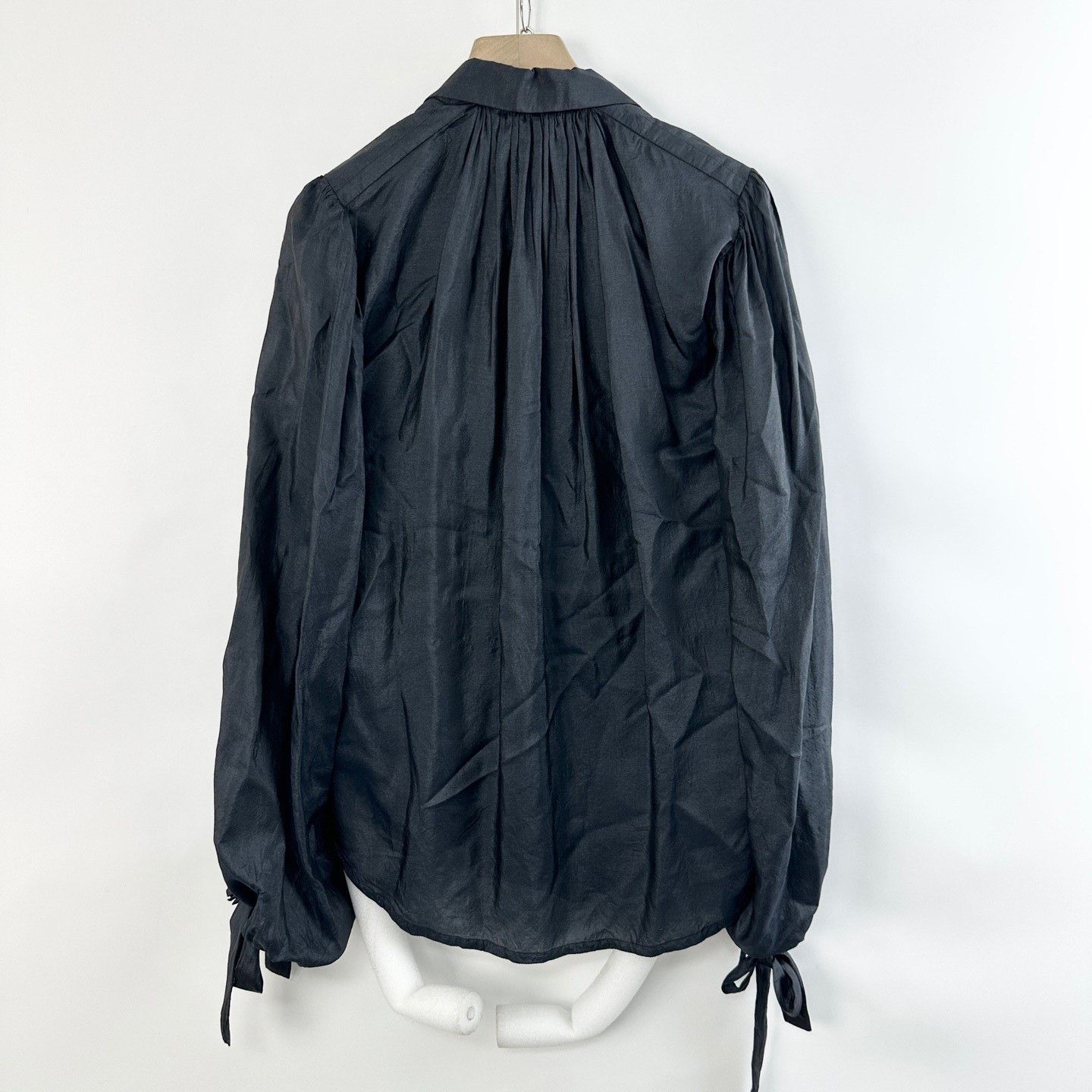 Louis Vuitton LV Black Loose Thin Long-sleeve Shirt Size S / US 4 / IT 40 - 2 Thumbnail