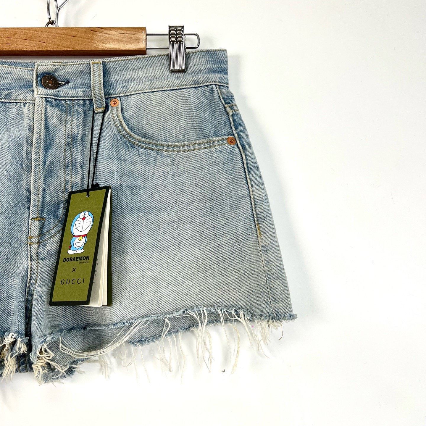 Gucci Gucci x Doraemon Blue Embroidery Denim Shorts Size 28" / US 6 / IT 42 - 4 Thumbnail