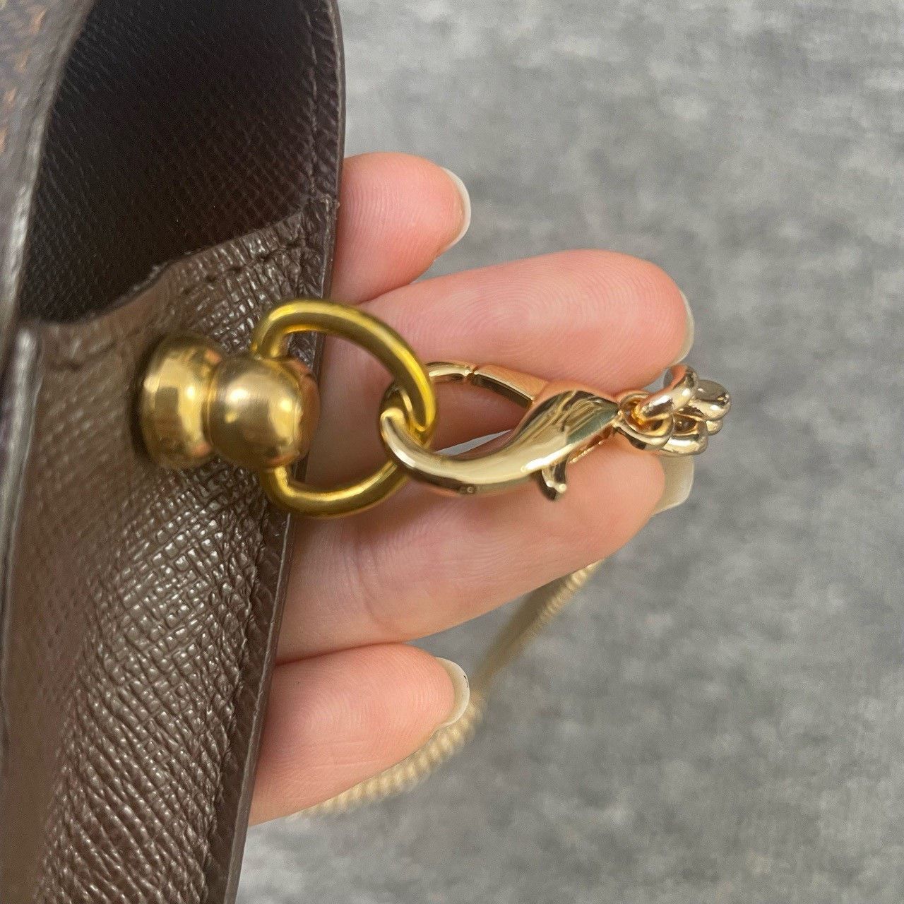 Louis Vuitton Louis Vuitton Classic Checker Chain Bag Size ONE SIZE - 8 Thumbnail