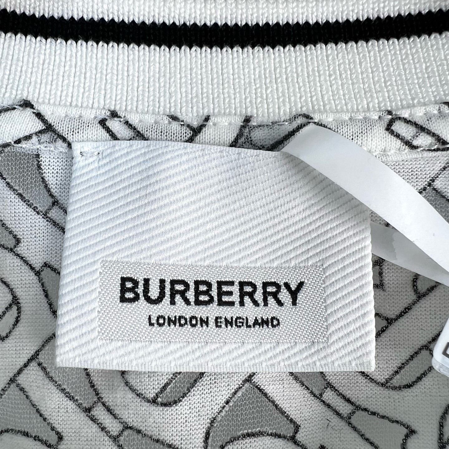 Burberry Burberry TB Logo Mesh Short-Sleeve Top Size S / US 4 / IT 40 - 4 Thumbnail