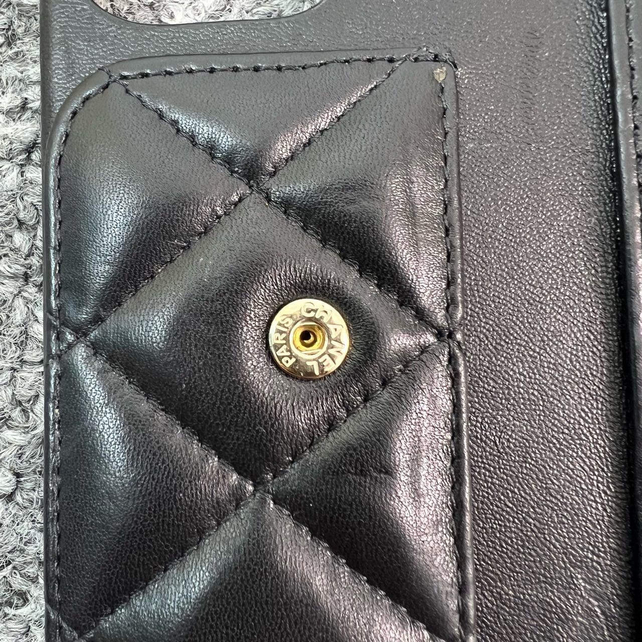 Chanel Chanel Black Lambskin Gold Ball Chain Phone Case Size ONE SIZE - 6 Thumbnail