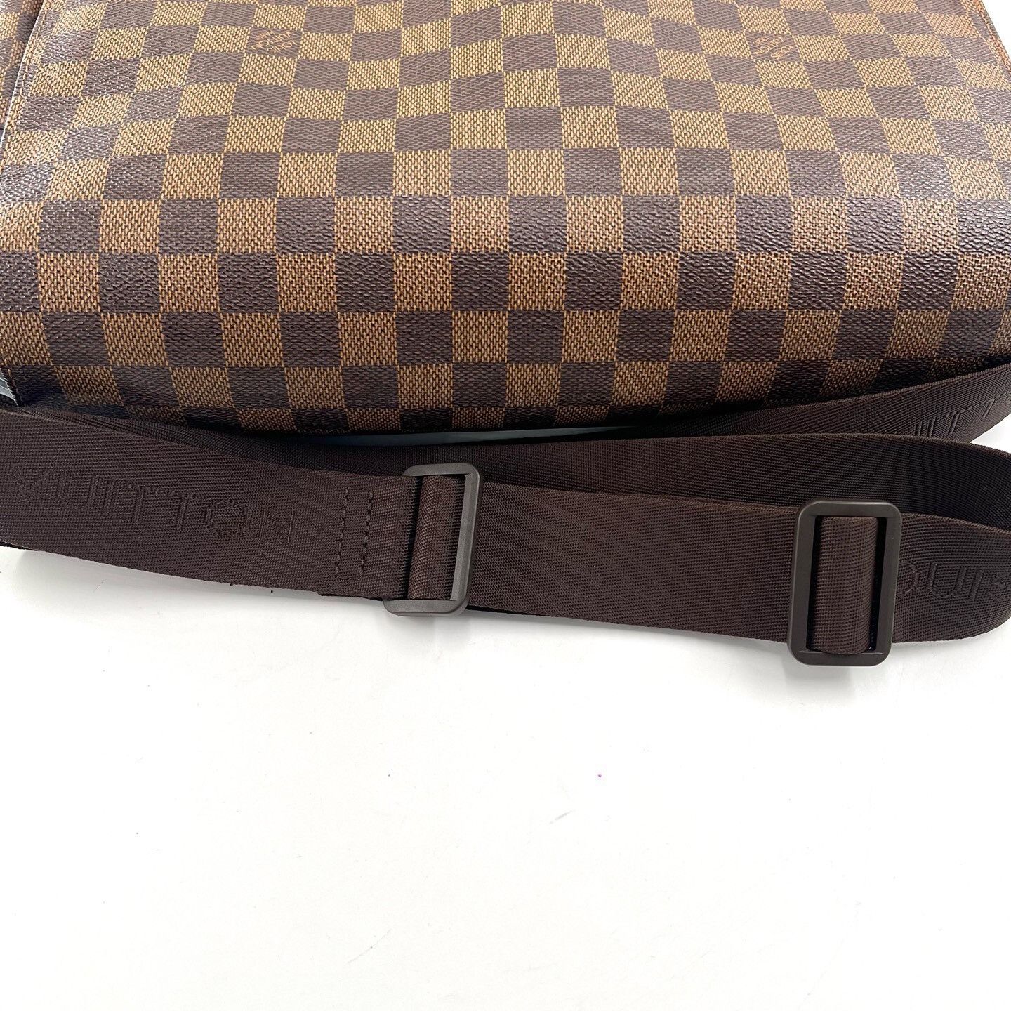 Louis Vuitton LV Men's Brown Checkered Flap Crossbody Briefcase Size ONE SIZE - 3 Thumbnail