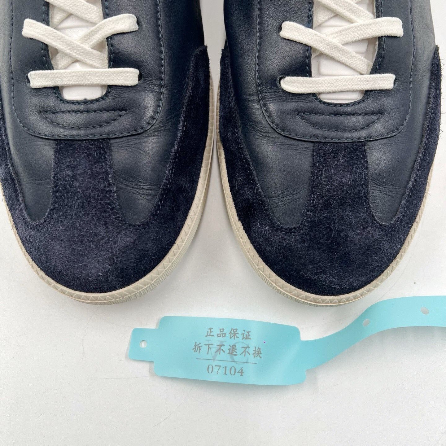 Dior Dior B01 Blue Low-top Trainer Size US 9 / EU 42 - 8 Thumbnail