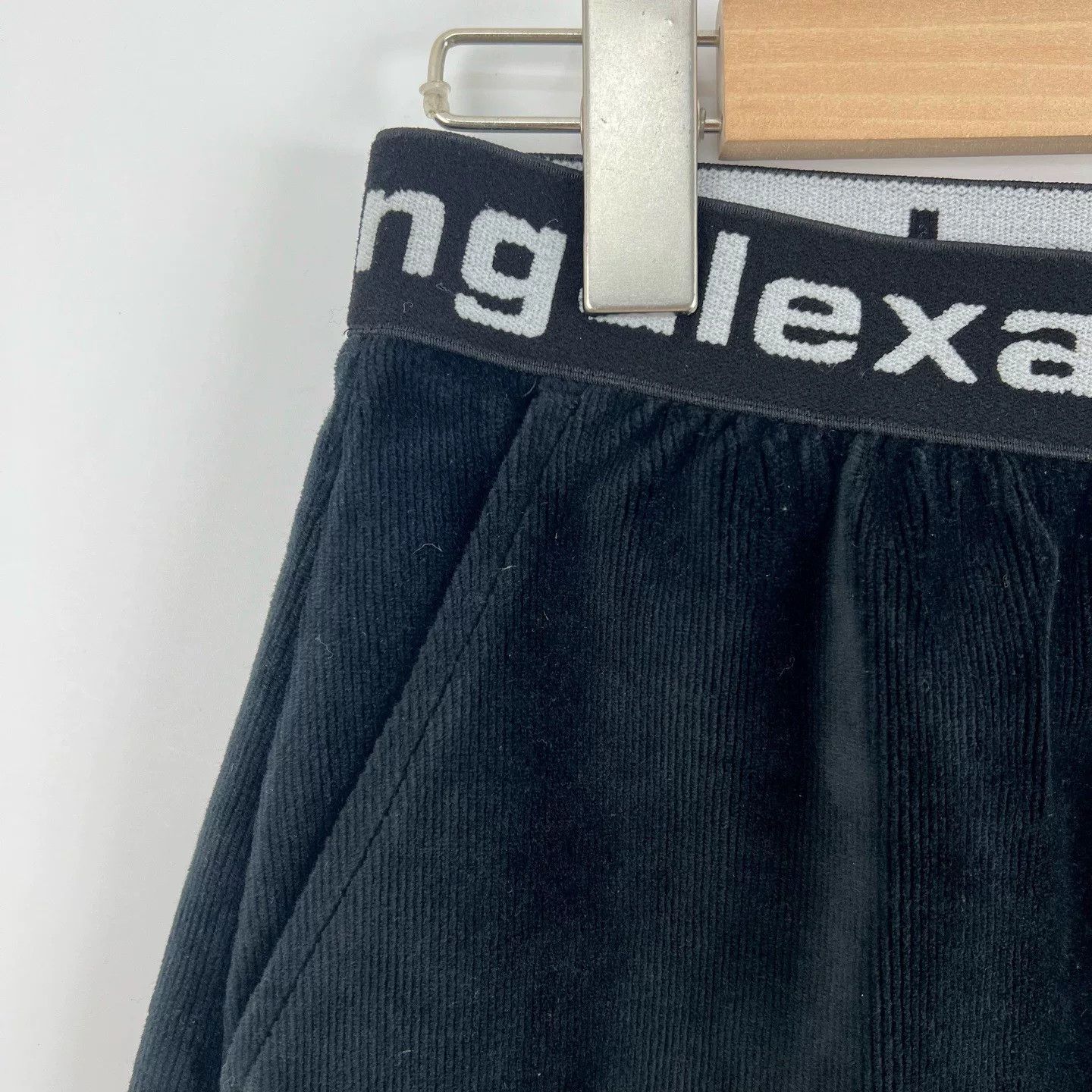 Alexander Wang Alexander Wang Black Velvet Shorts Size 34" / US 12 / IT 48 - 5 Thumbnail
