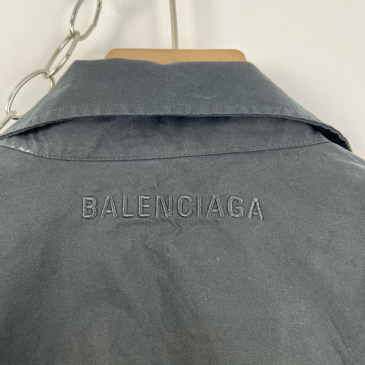 Balenciaga Balenciaga Irregular Embroidered Logo Shirt Size XS / US 0-2 / IT 36-38 - 6 Thumbnail