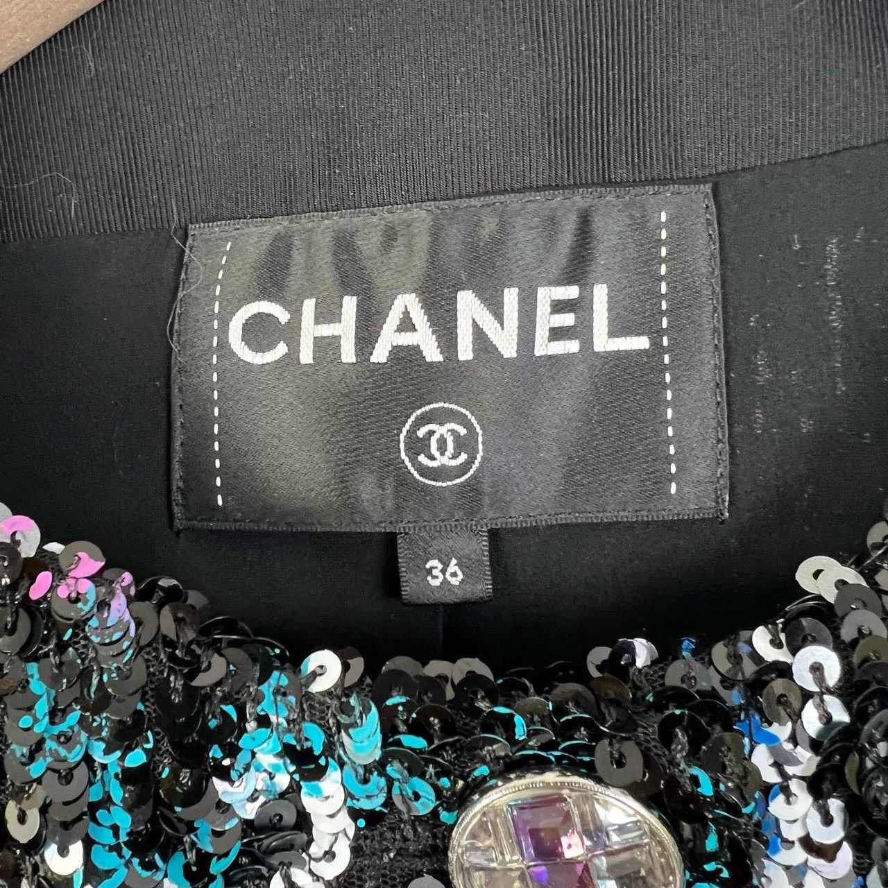 Chanel Chanel 22A Colorful Sequin Tweed Jacket Size XS / US 0-2 / IT 36-38 - 6 Thumbnail