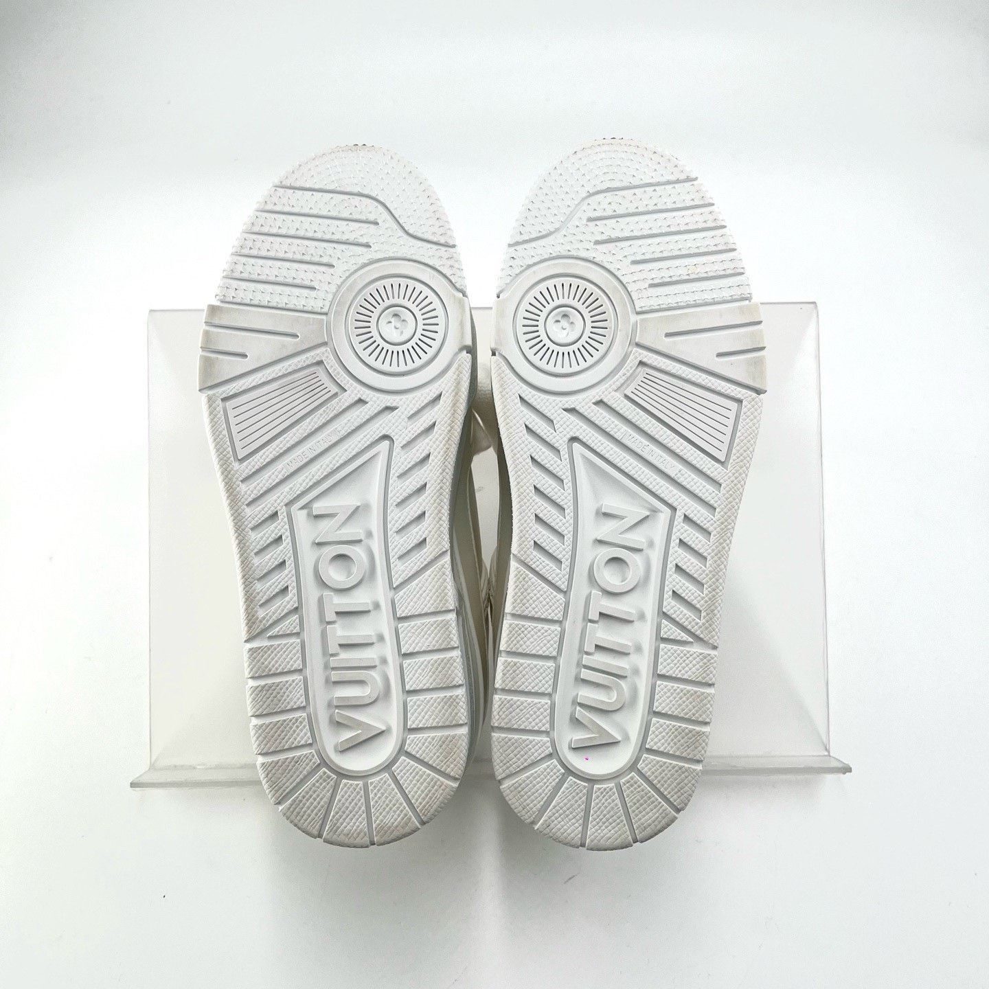 Louis Vuitton Louis Vuitton Trainer White Sneaker Size US 5.5 / IT 35.5 - 4 Thumbnail