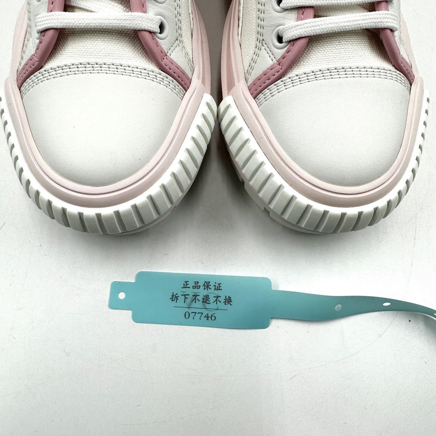 Louis Vuitton LV Squad Pink White Biscuit Shoes Size US 4.5 / IT 34.5 - 7 Thumbnail