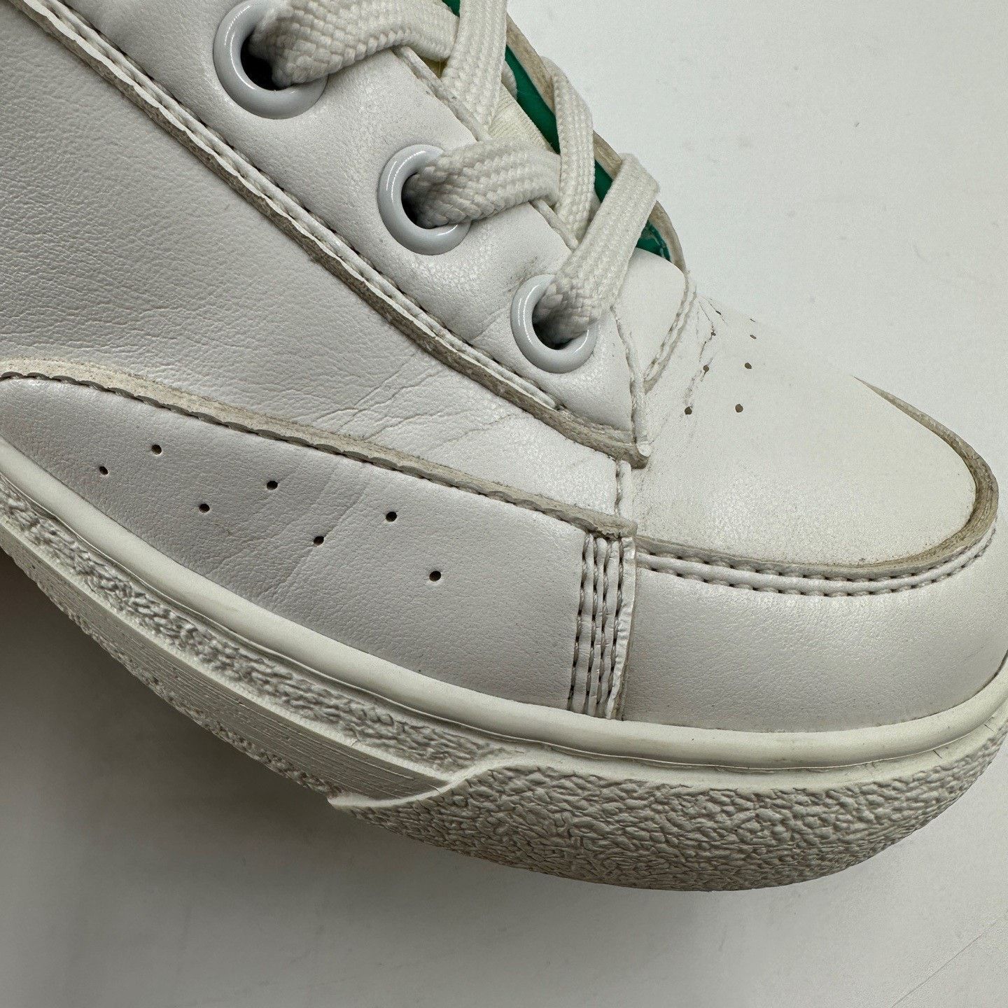 Louis Vuitton Louis Vuitton Charlie White Green Casual Shoes Size US 5 / IT 35 - 7 Thumbnail