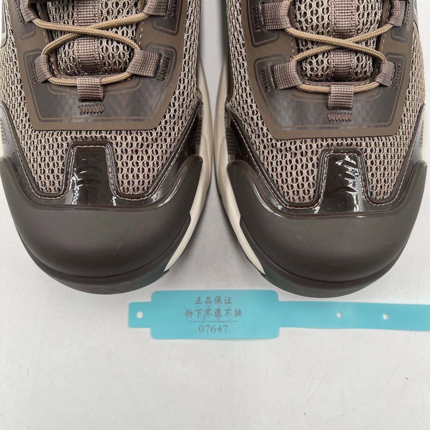 Louis Vuitton Louis Vuitton Runner Tatic Low-Top Sneakers Size US 7.5 / EU 40-41 - 9 Thumbnail