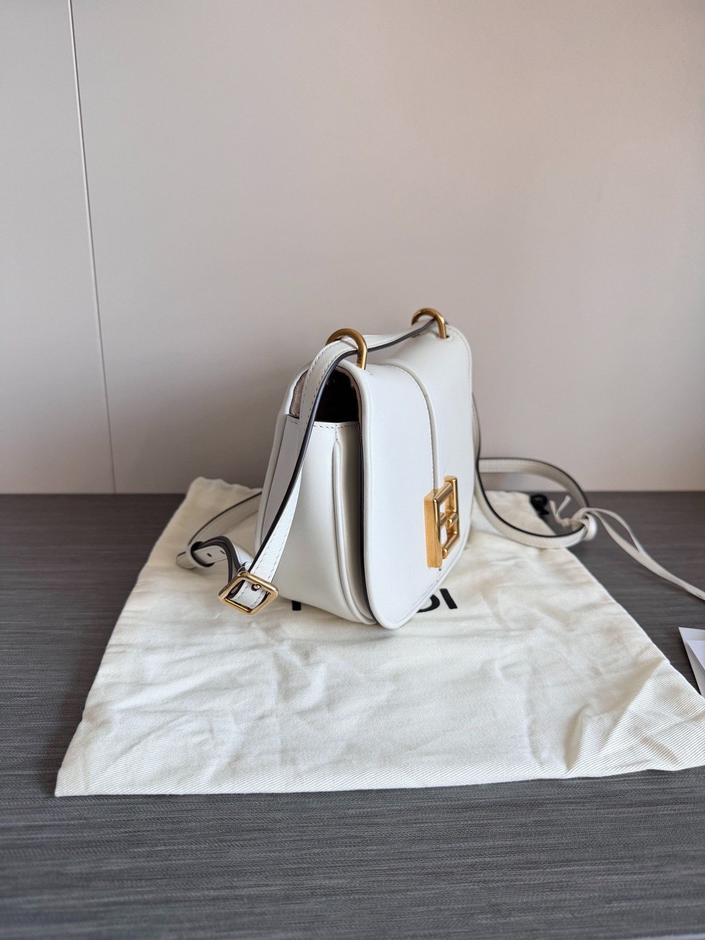 Fendi Fendi C'mon Mini Handbag Size ONE SIZE - 2 Thumbnail