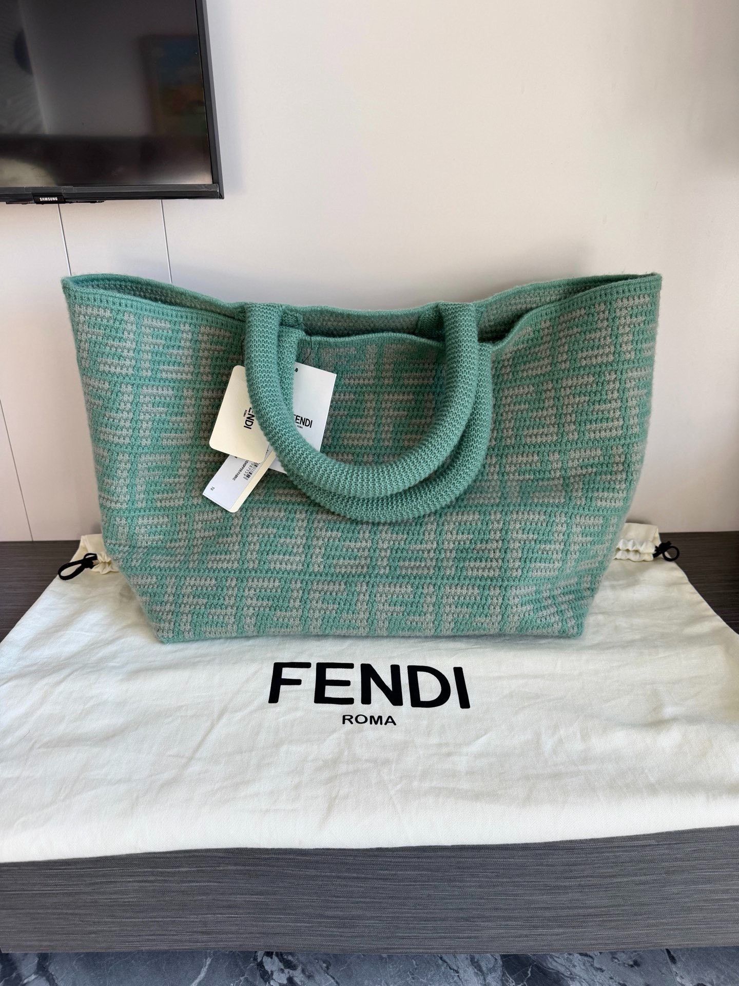 Fendi Fendi Monogram Cashmere Tote Bag Size ONE SIZE - 3 Thumbnail