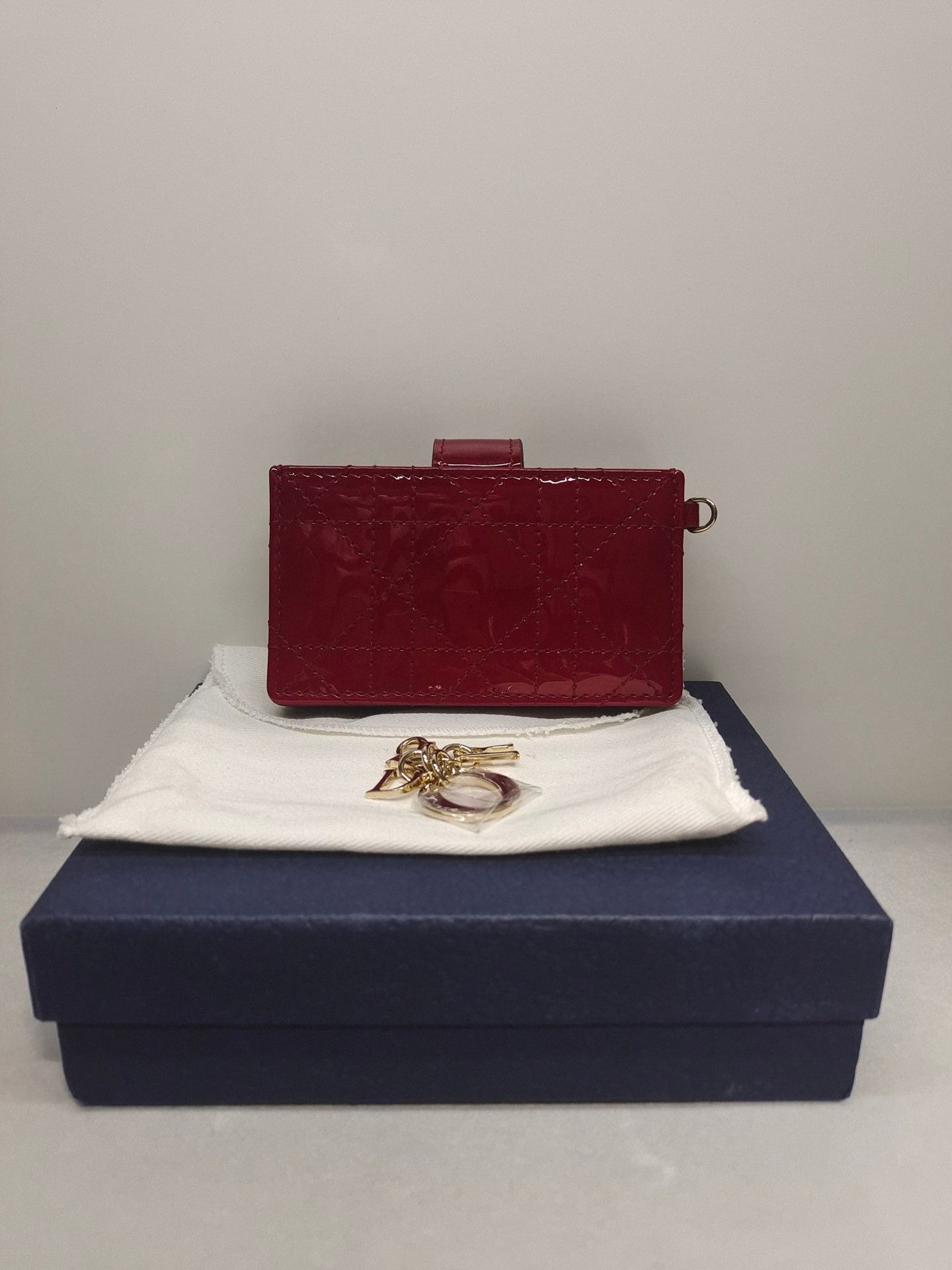 Dior Dior Red Cowhide Cannage 5-Slot Card Holder Size ONE SIZE - 2 Thumbnail