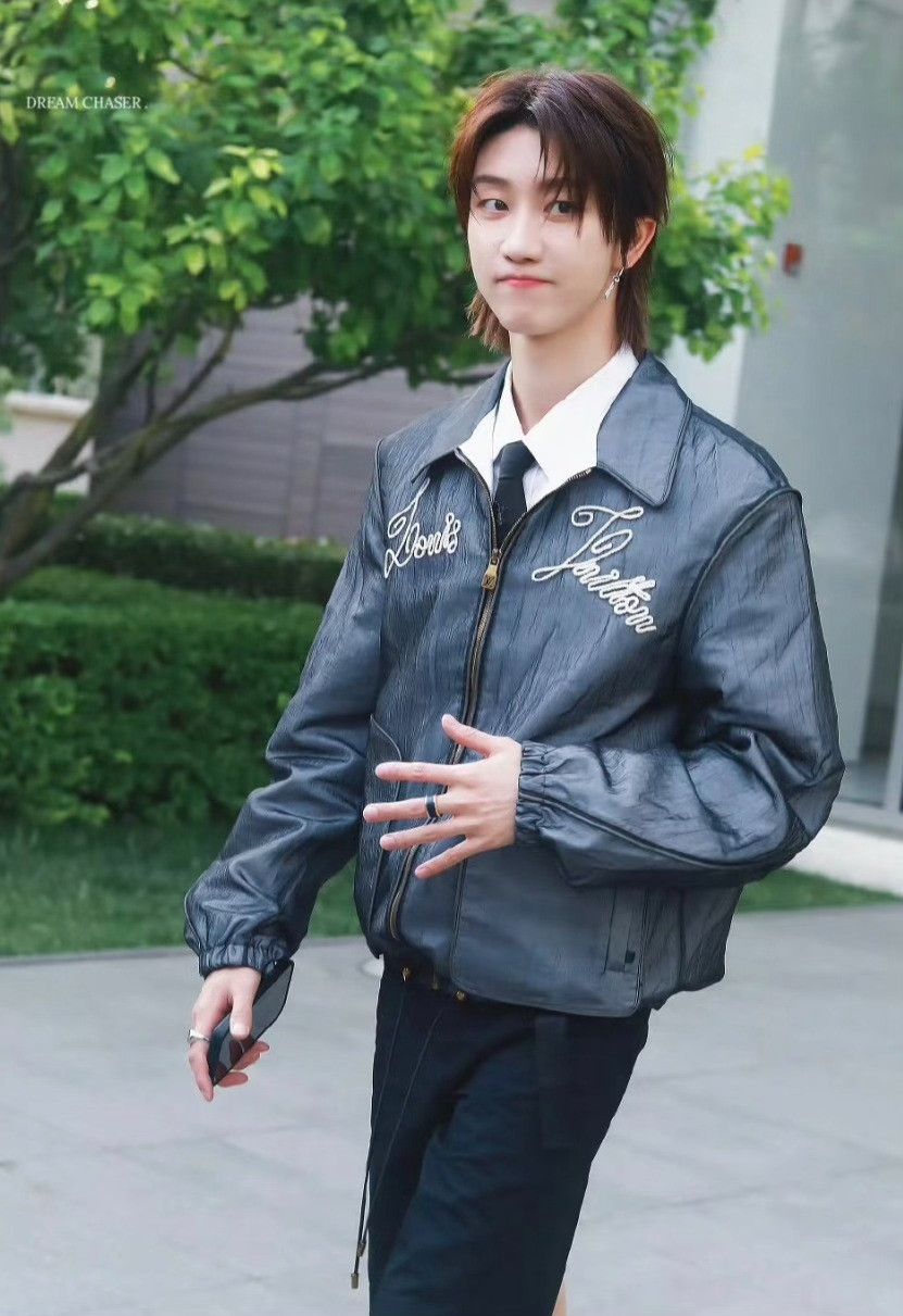 Louis Vuitton LV New Unisex Jacket Size US S / EU 44-46 / 1 - 3 Thumbnail