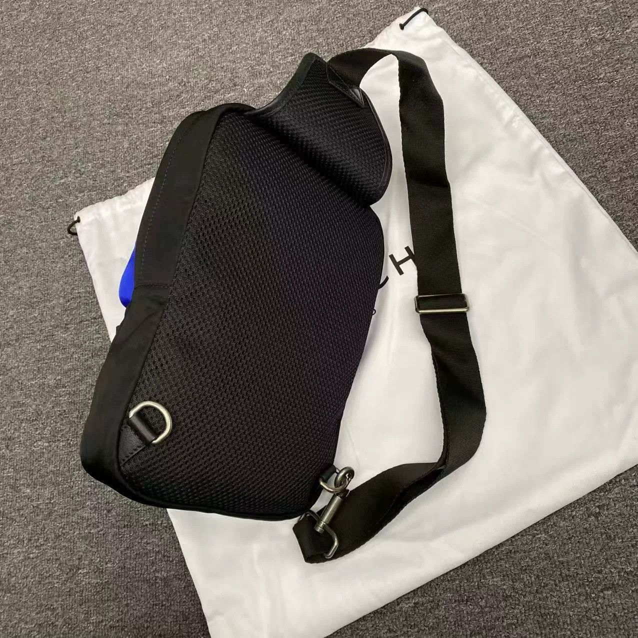 Givenchy Givenchy Crossbody Bag Size ONE SIZE - 2 Thumbnail