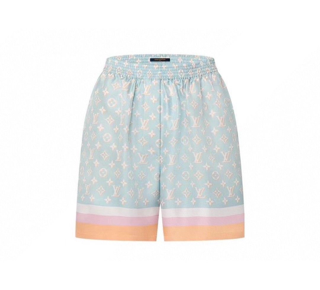 Louis Vuitton LV Monogram Women's Shorts Size 36" / US 14 / IT 50 - 7 Thumbnail