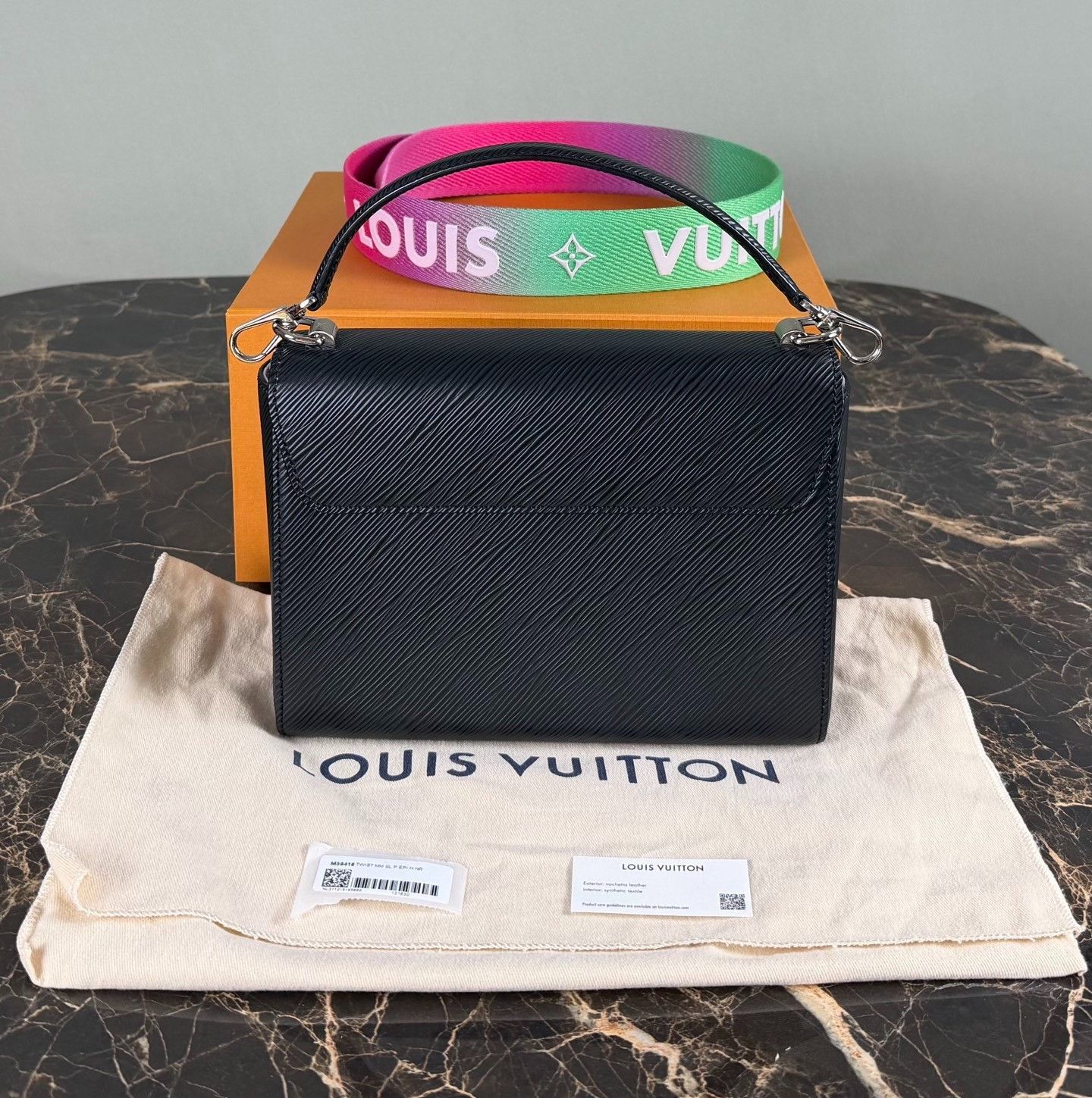 Louis Vuitton LV Twist Handbag Shoulder Crossbody Size ONE SIZE - 3 Thumbnail