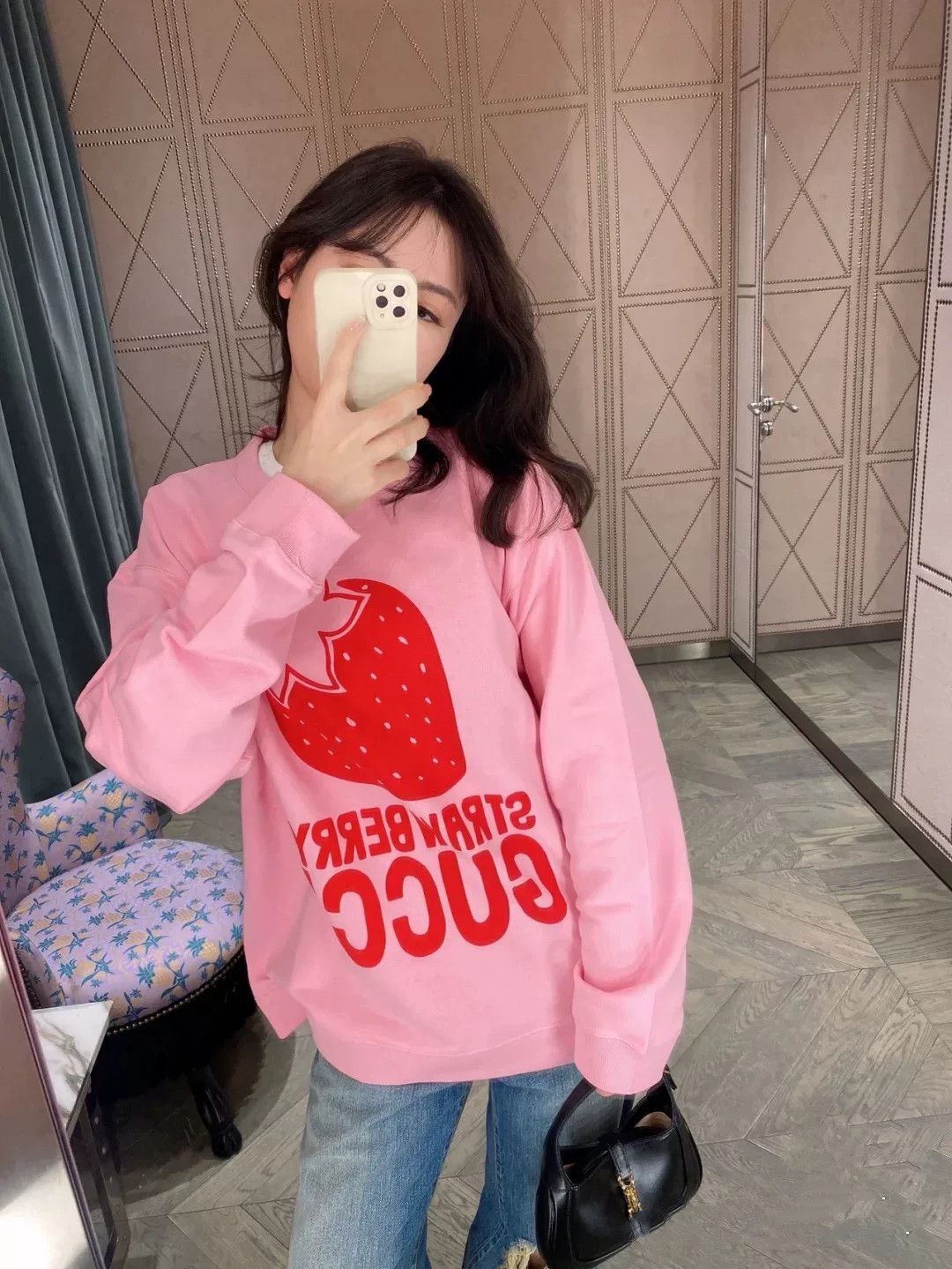 Gucci Gucci Pink Strawberry Print Crewneck Sweatshirt Size XS / US 0-2 / IT 36-38 - 8 Thumbnail