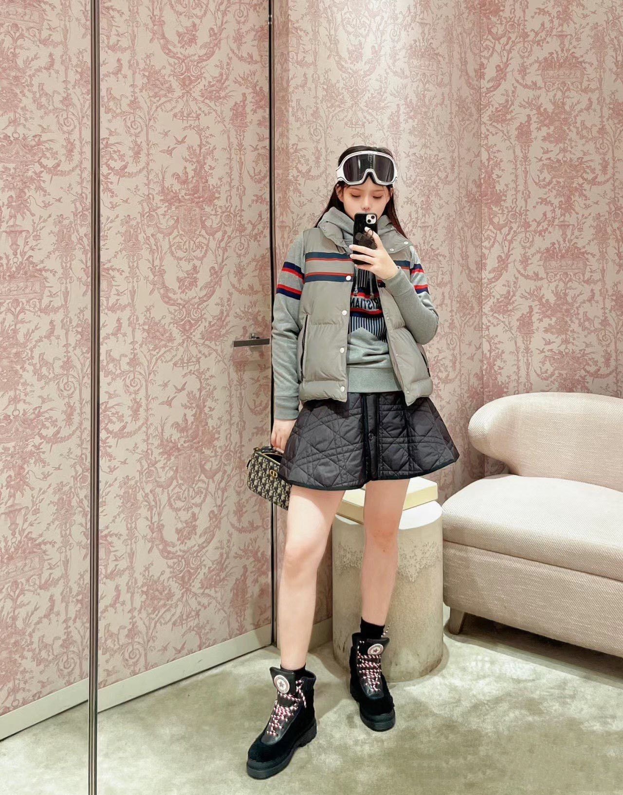 Dior Dior Alps Series Women's Down Vest Size L / US 10 / IT 46 - 7 Thumbnail