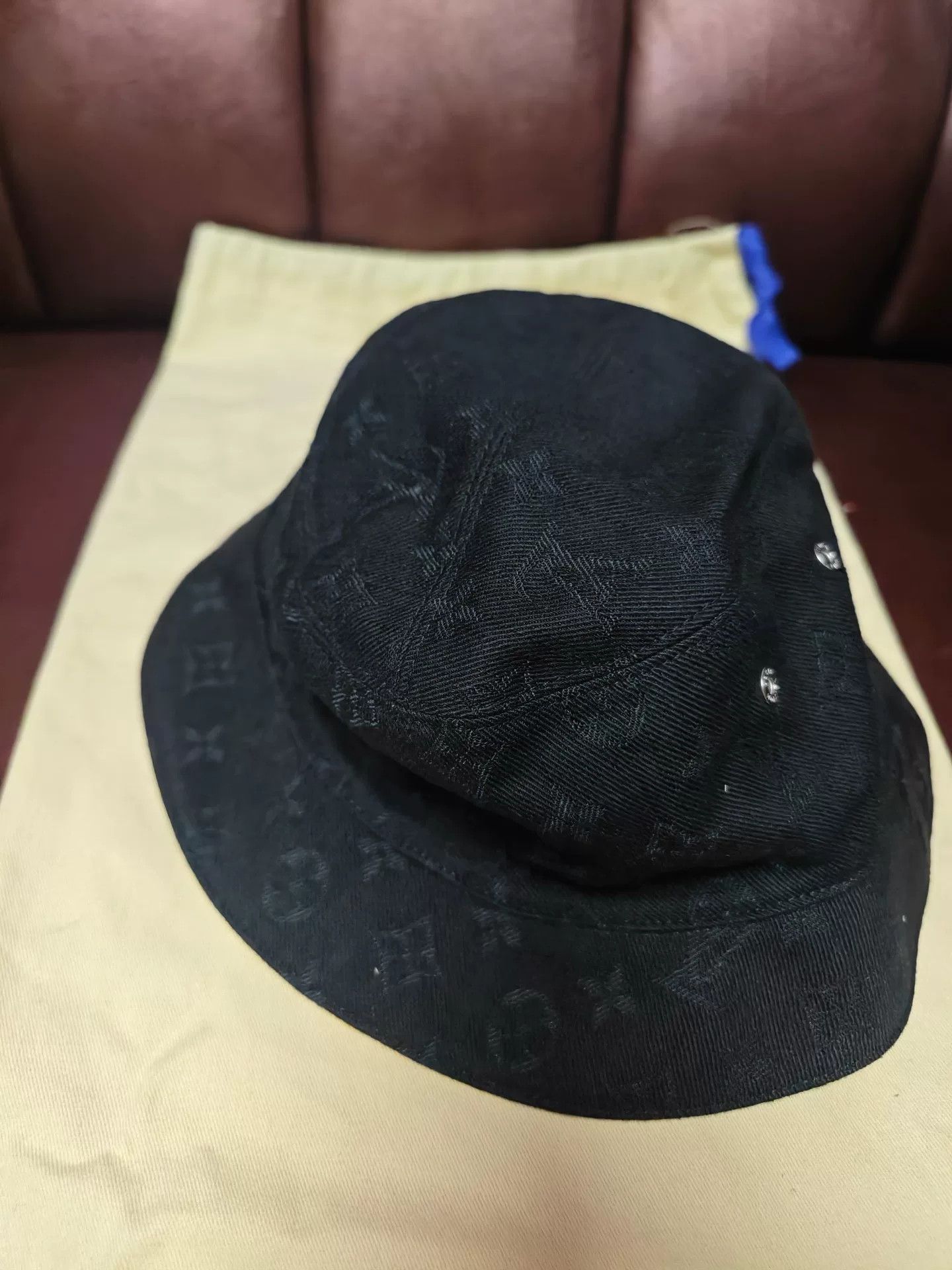Louis Vuitton Louis Vuitton New Monogram Bucket Hat Size ONE SIZE - 6 Thumbnail
