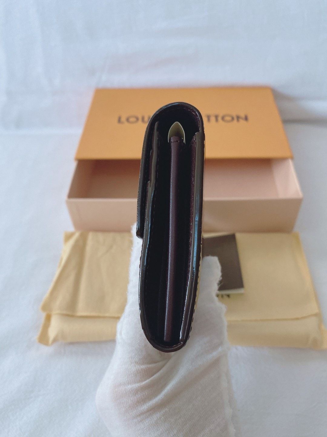 Louis Vuitton LV Emilie Women's Wallet Size ONE SIZE - 4 Thumbnail