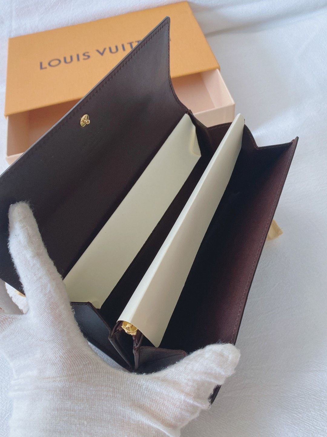 Louis Vuitton LV Emilie Women's Wallet Size ONE SIZE - 7 Thumbnail