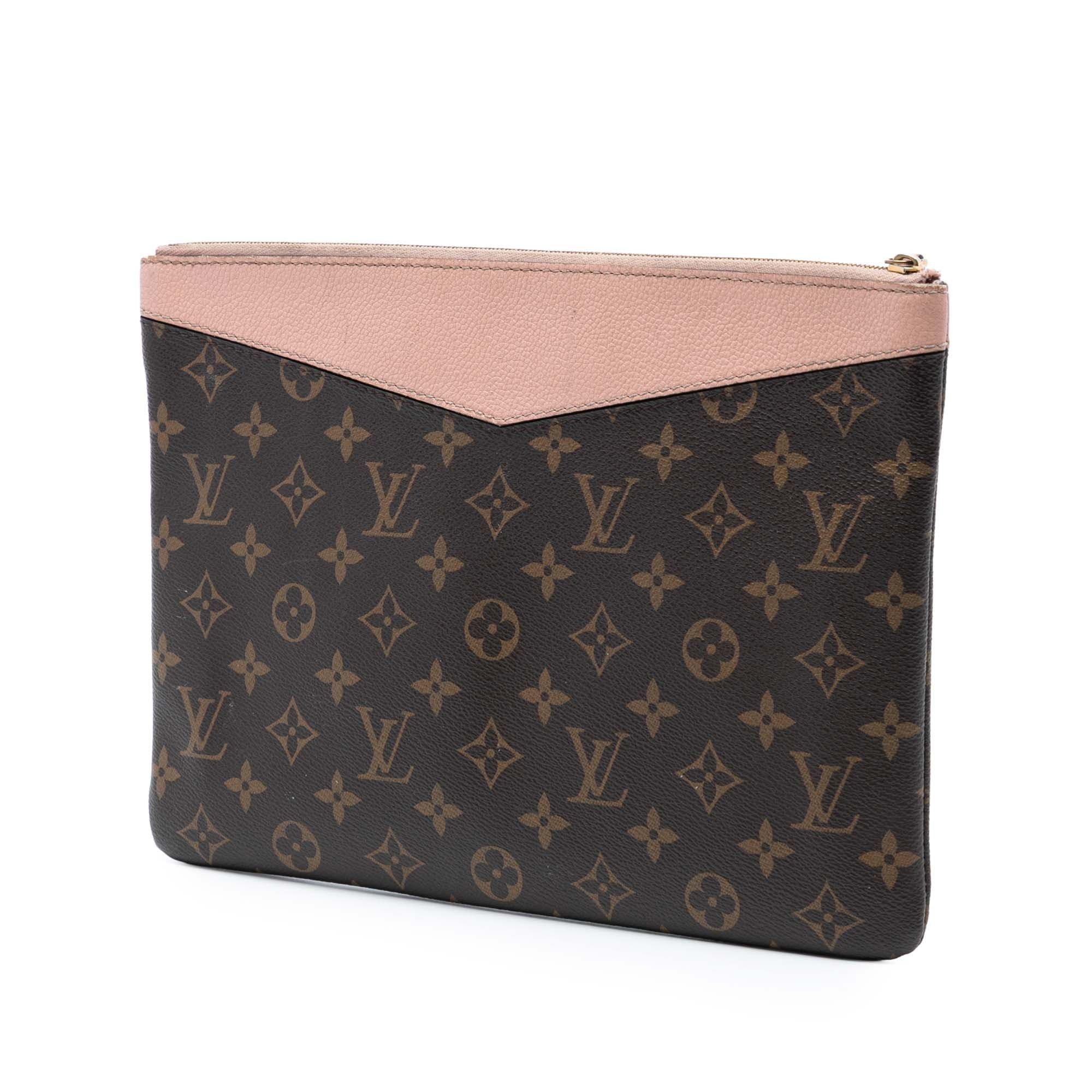Louis Vuitton Monogram Daily Pouch Size ONE SIZE - 2 Thumbnail
